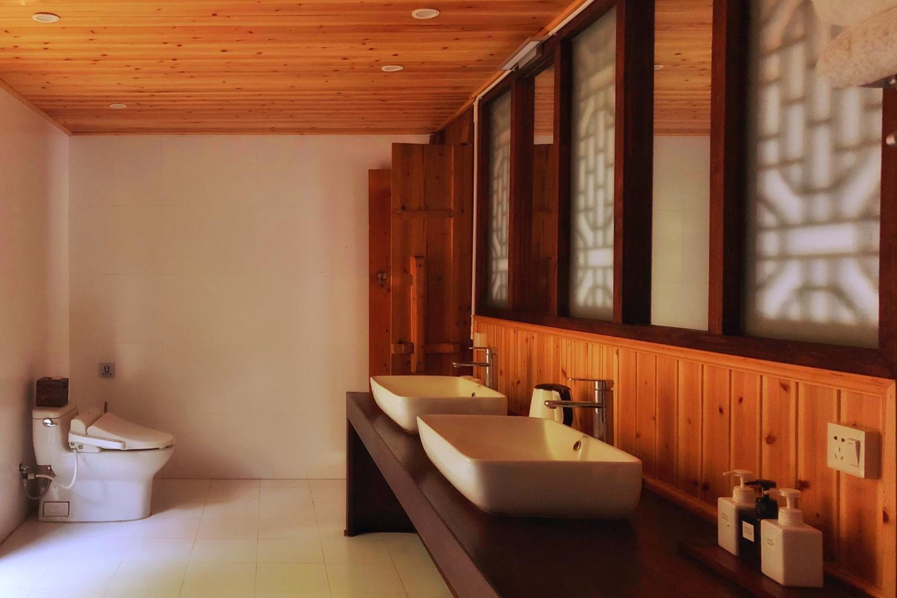 Zen Box House