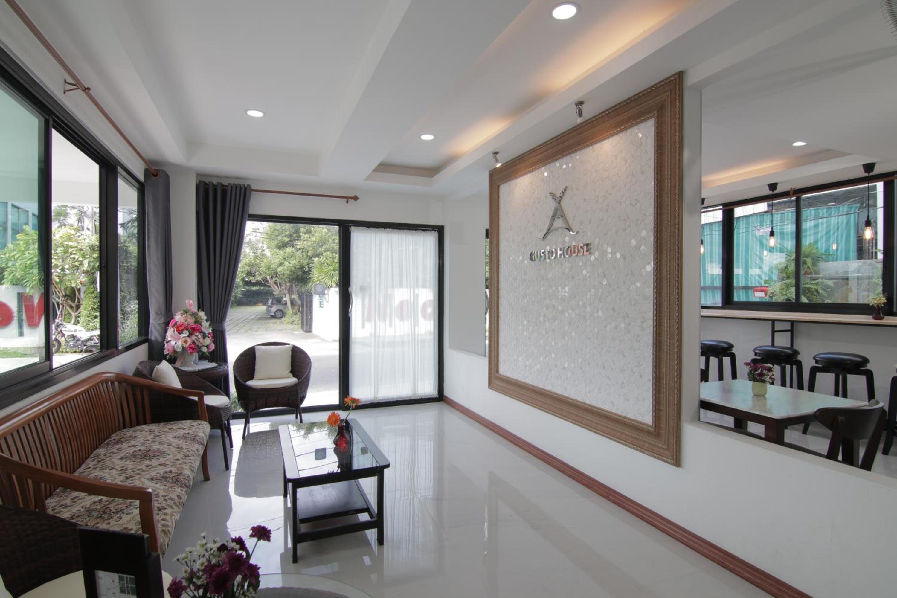 Gusto House