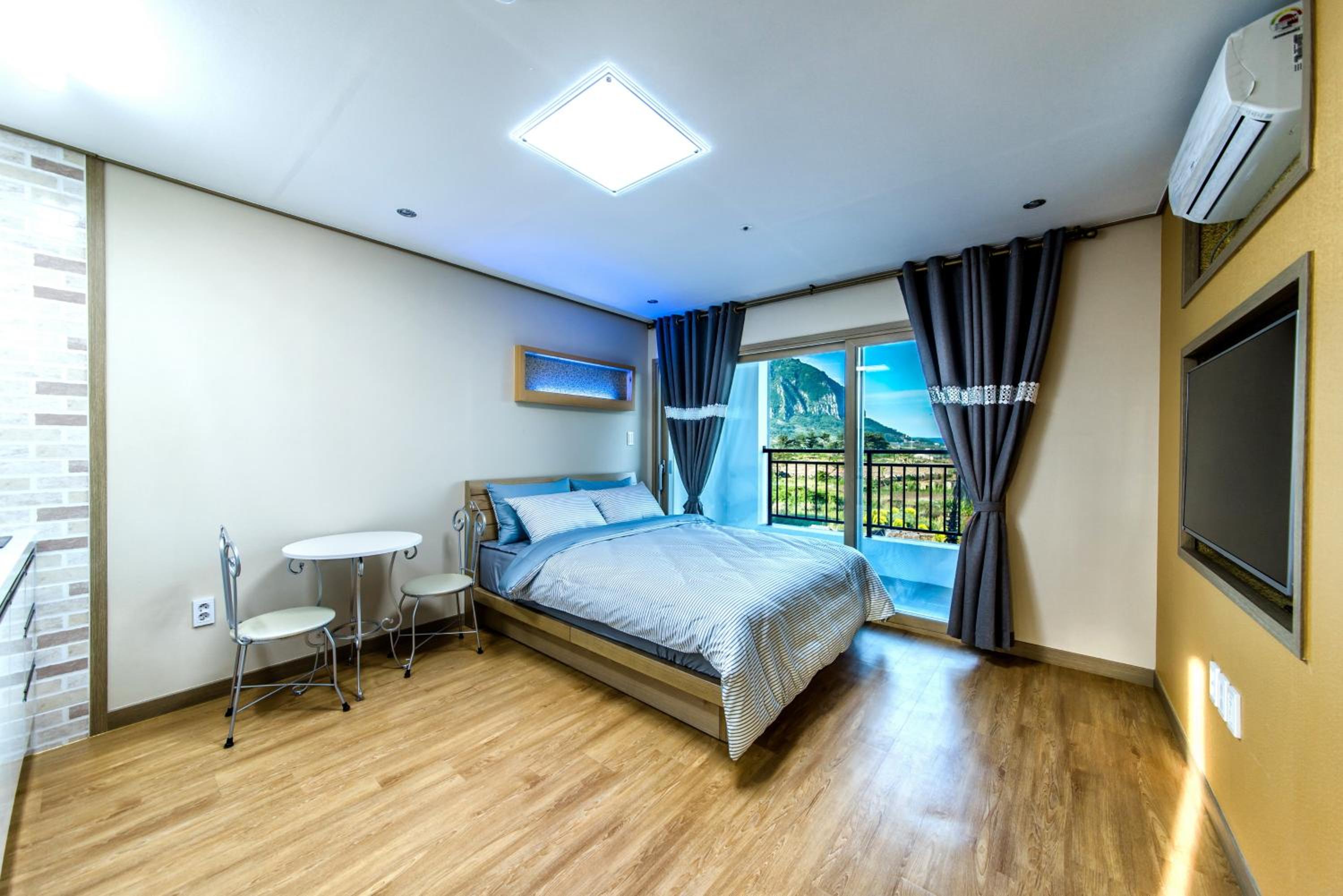 Narsha Resort