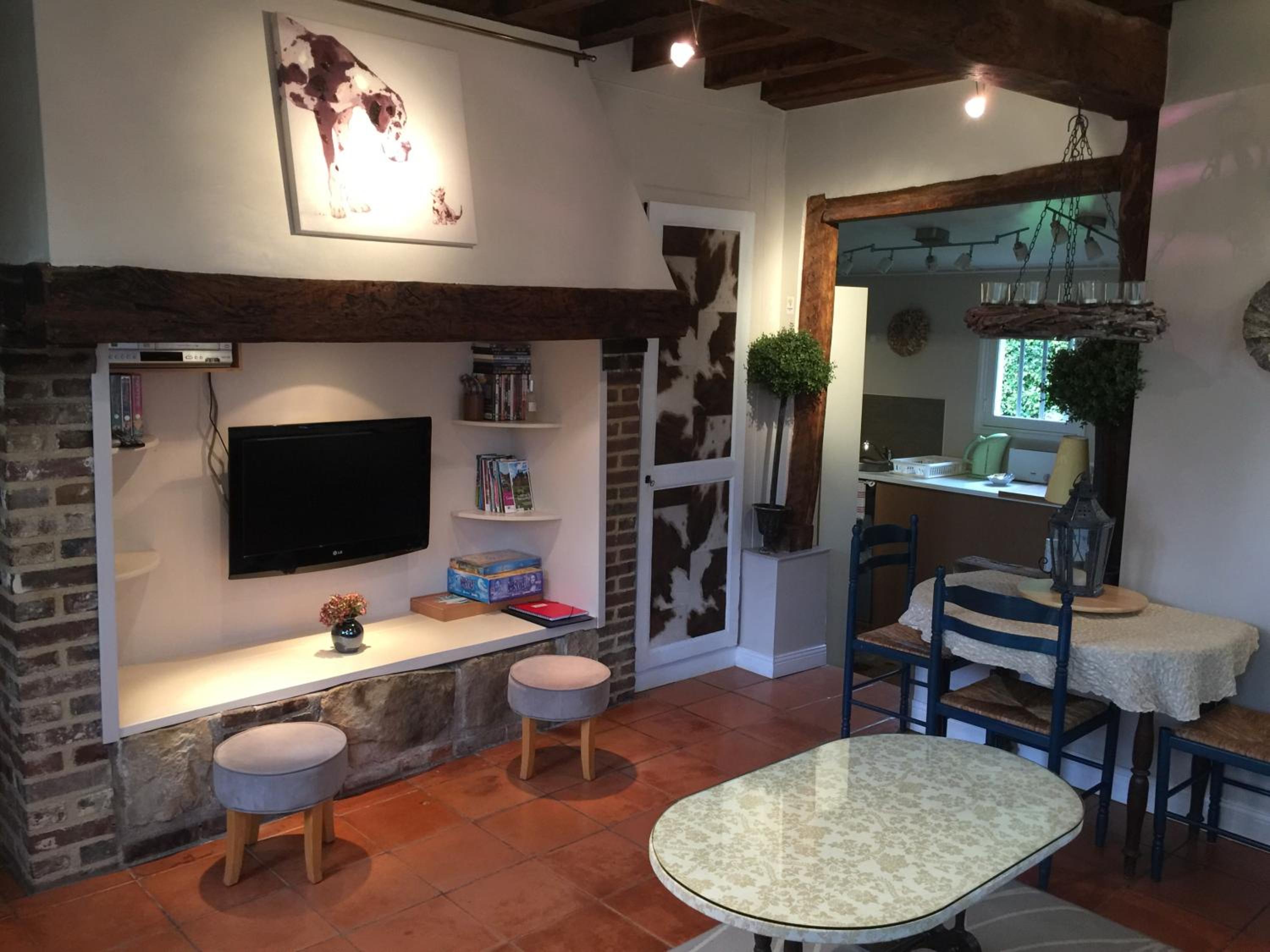 Charmante Petite Maison dans le Jardin