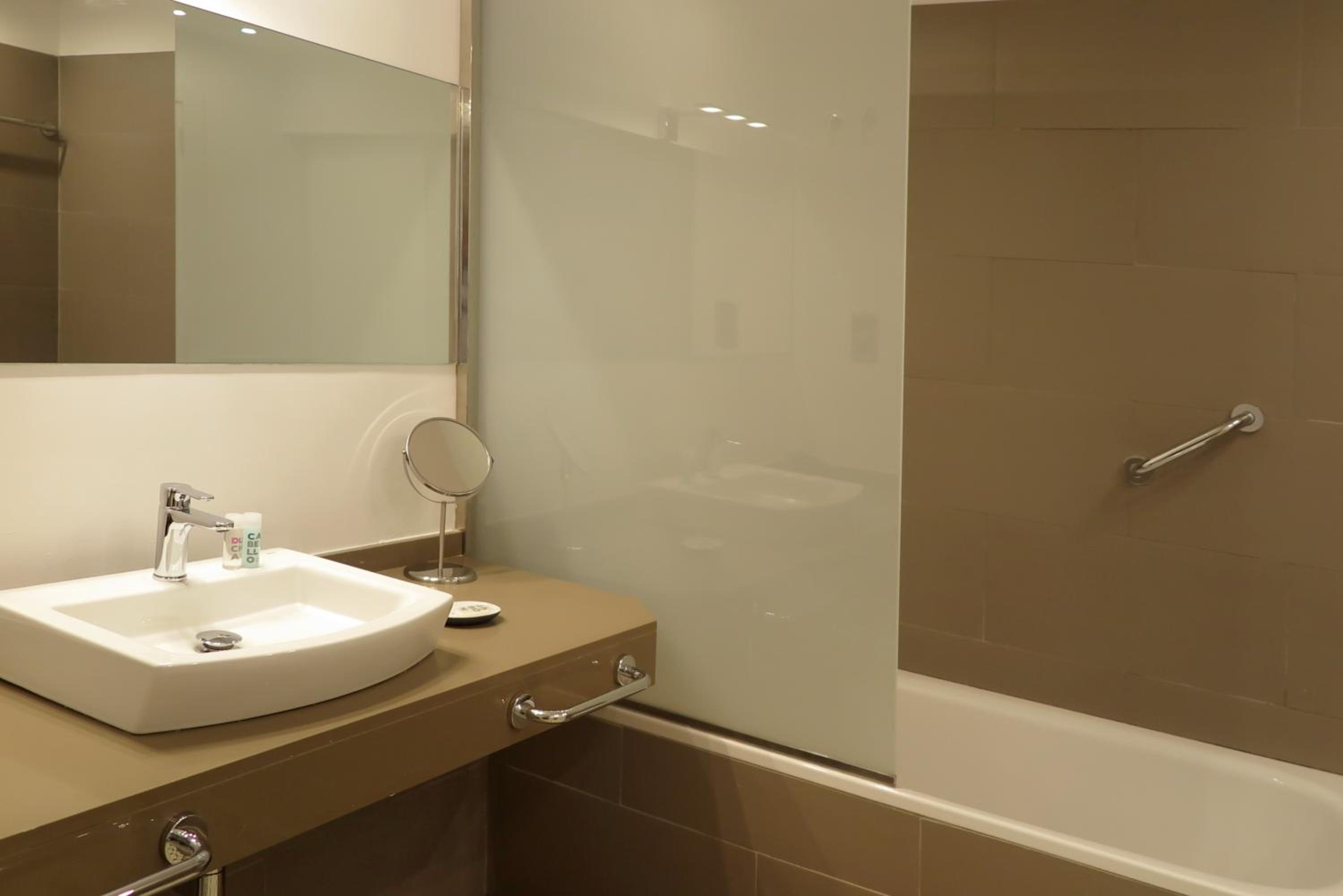 Serennia Apartamentos Ramblas - Plaça Catalunya
