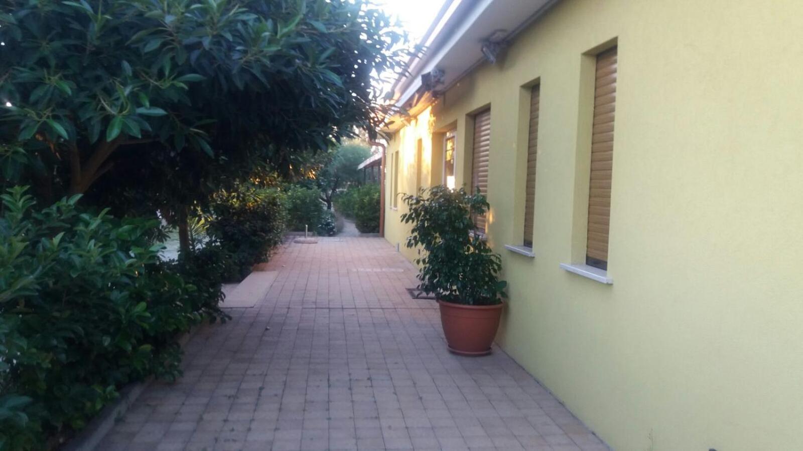 Photo 37