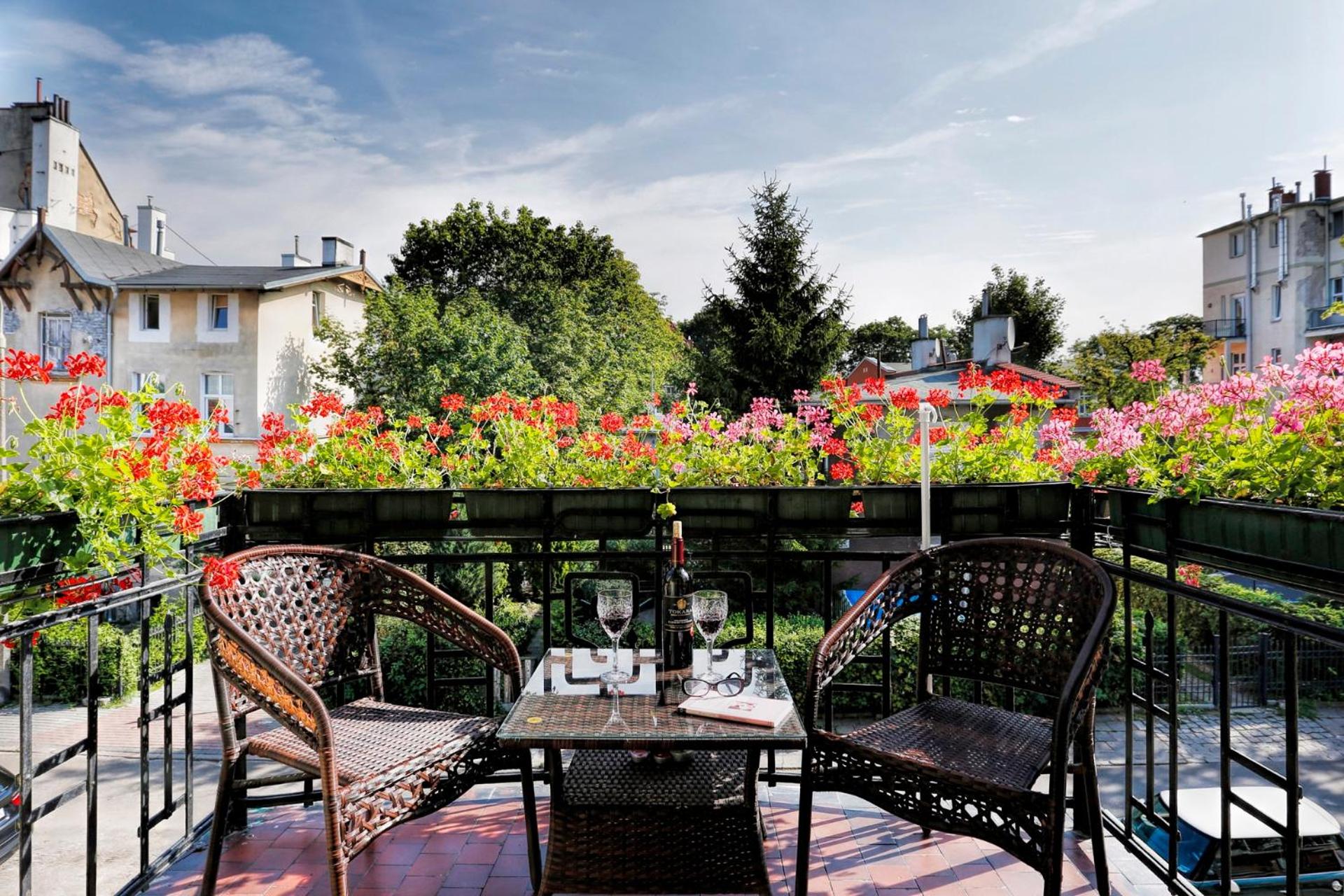 balance & terrace