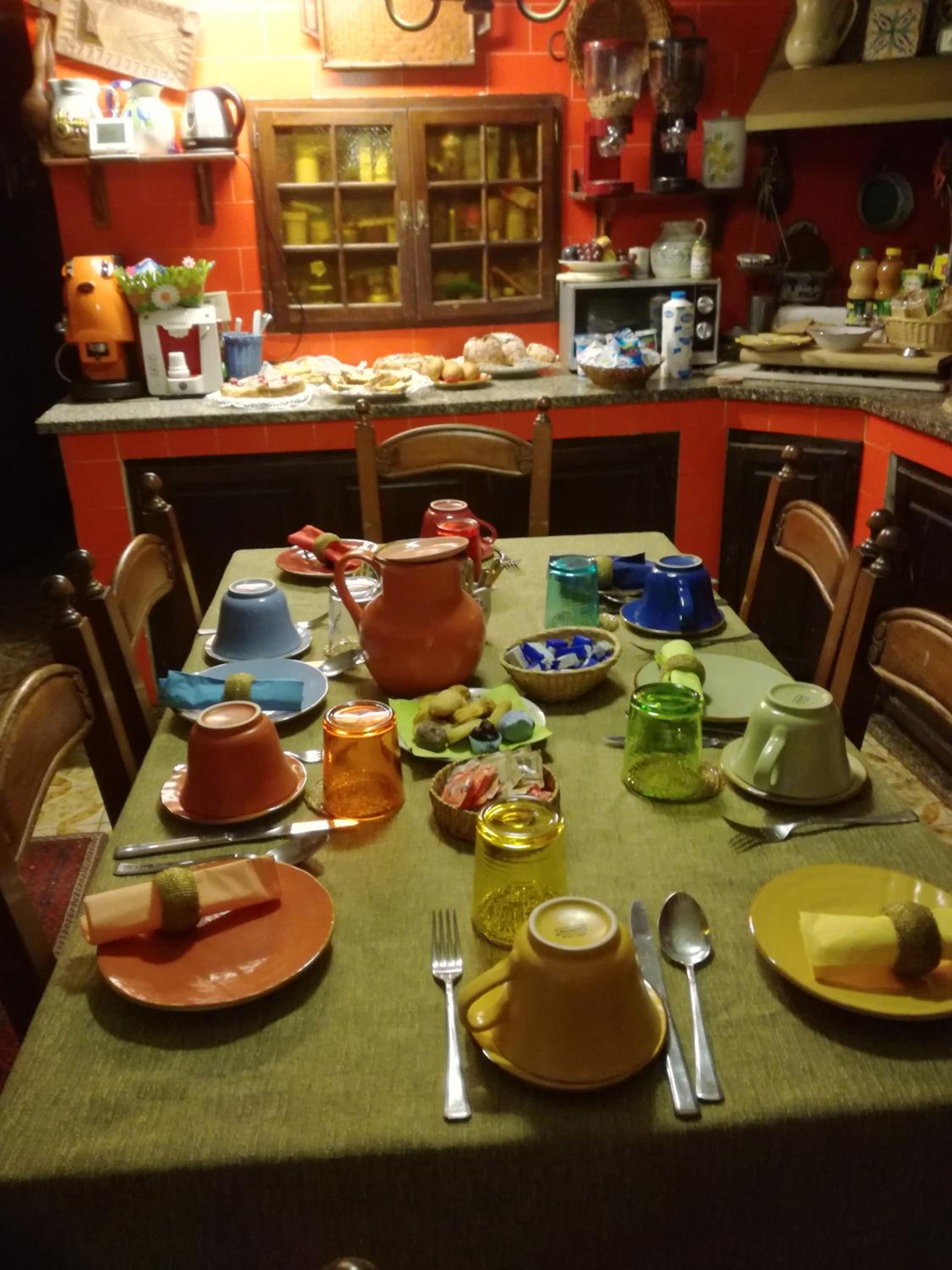 The Garden en Sferracavallo — kitchen