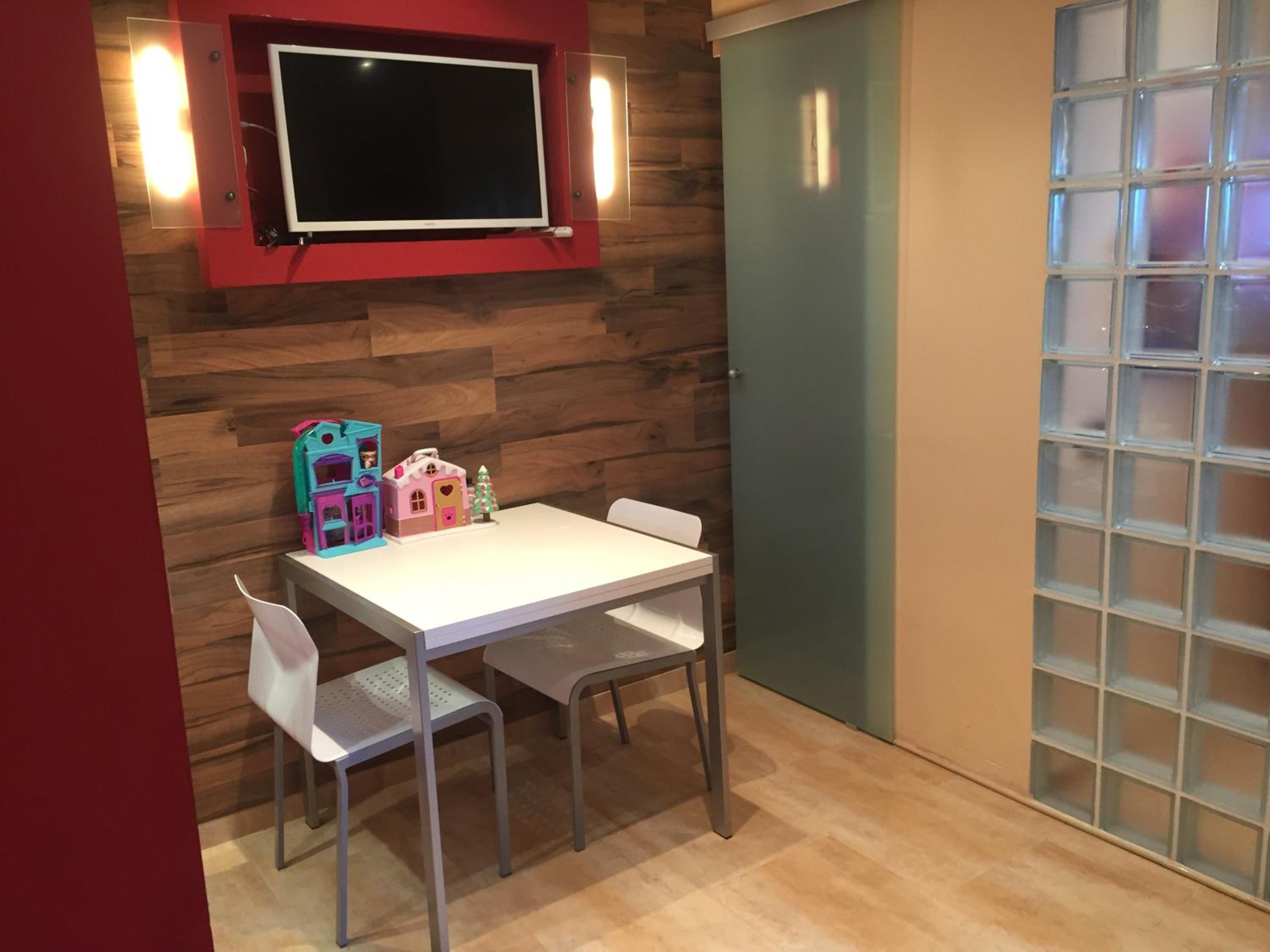 apartamento aislado jardín y piscina view 5