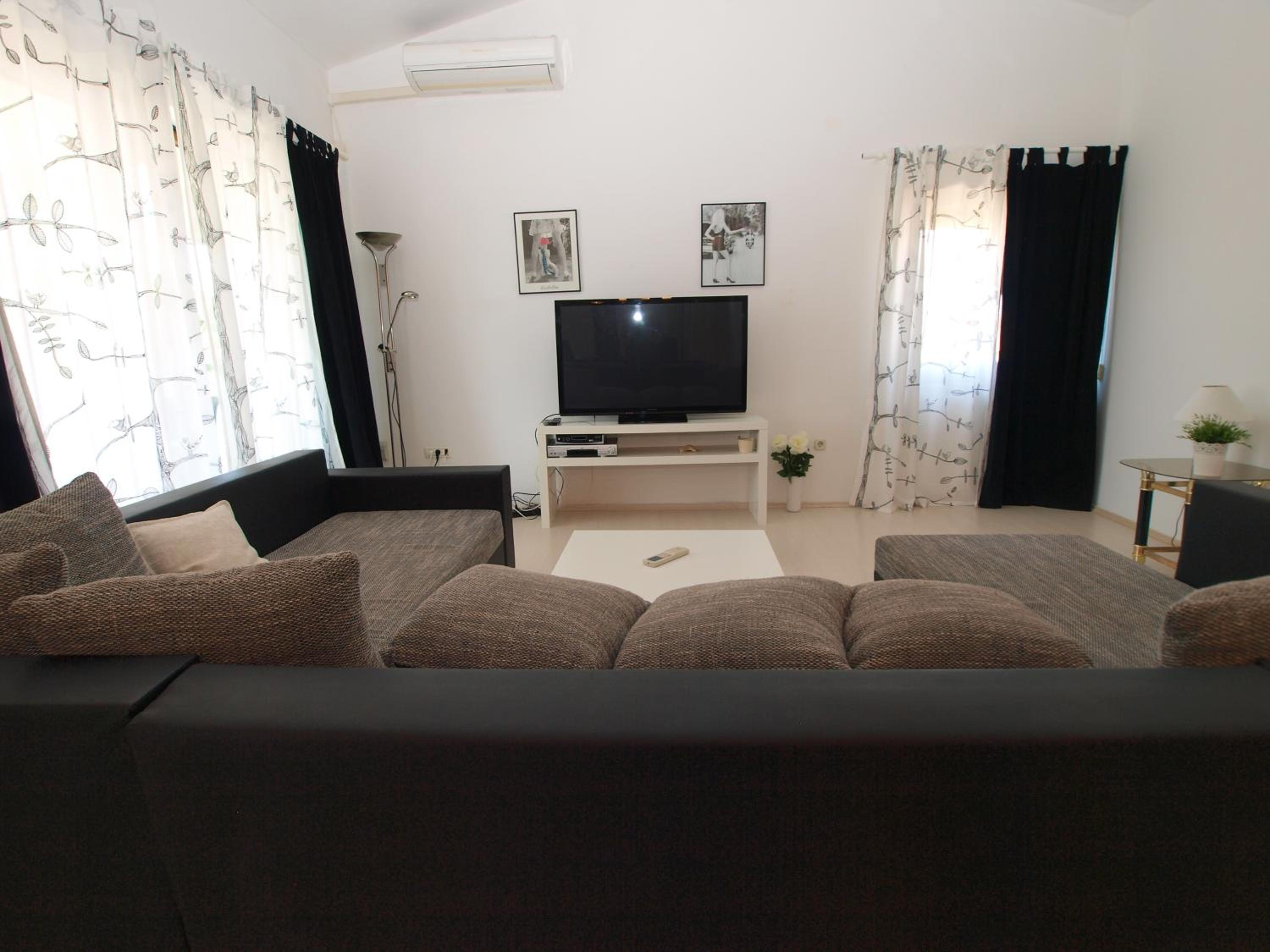 Apartments Marija 85