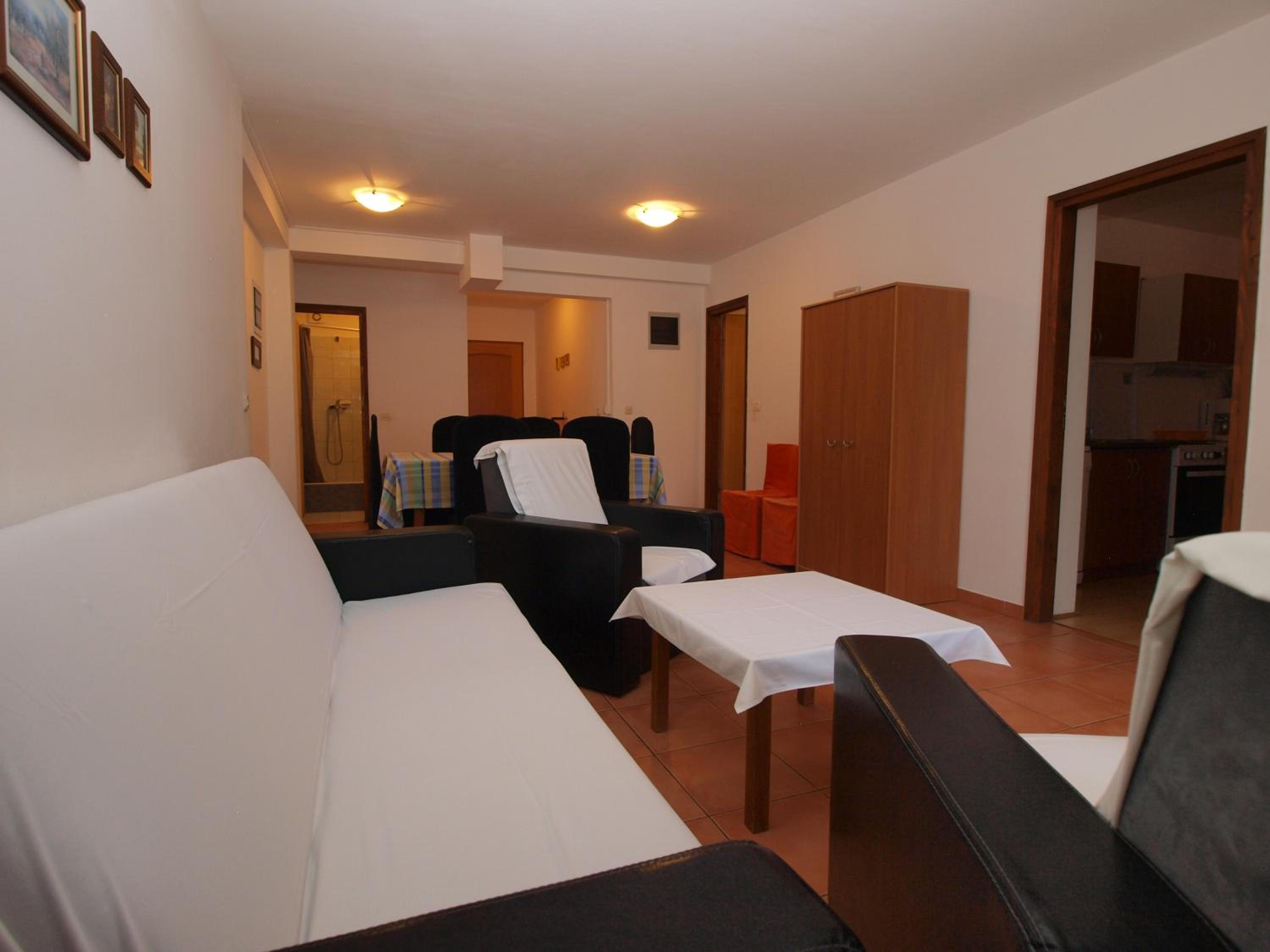 Apartments Marija 85