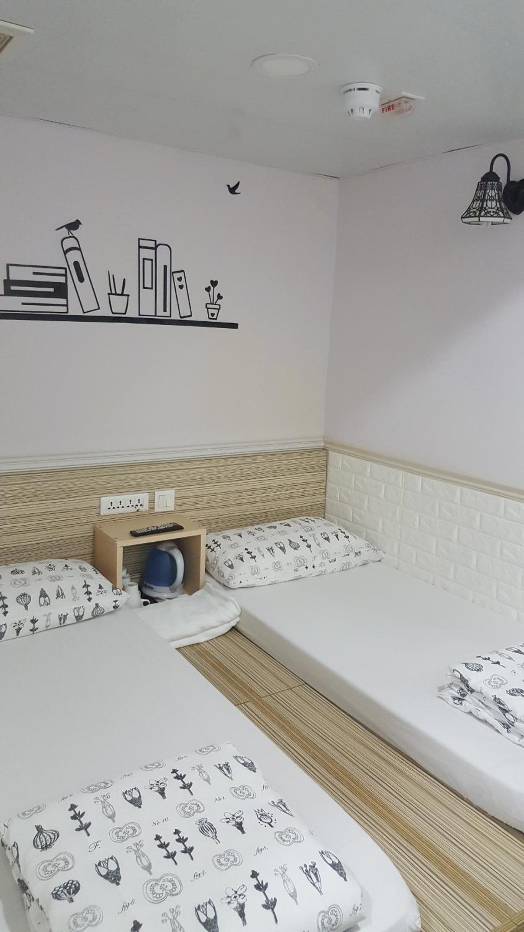 K & B Hostel