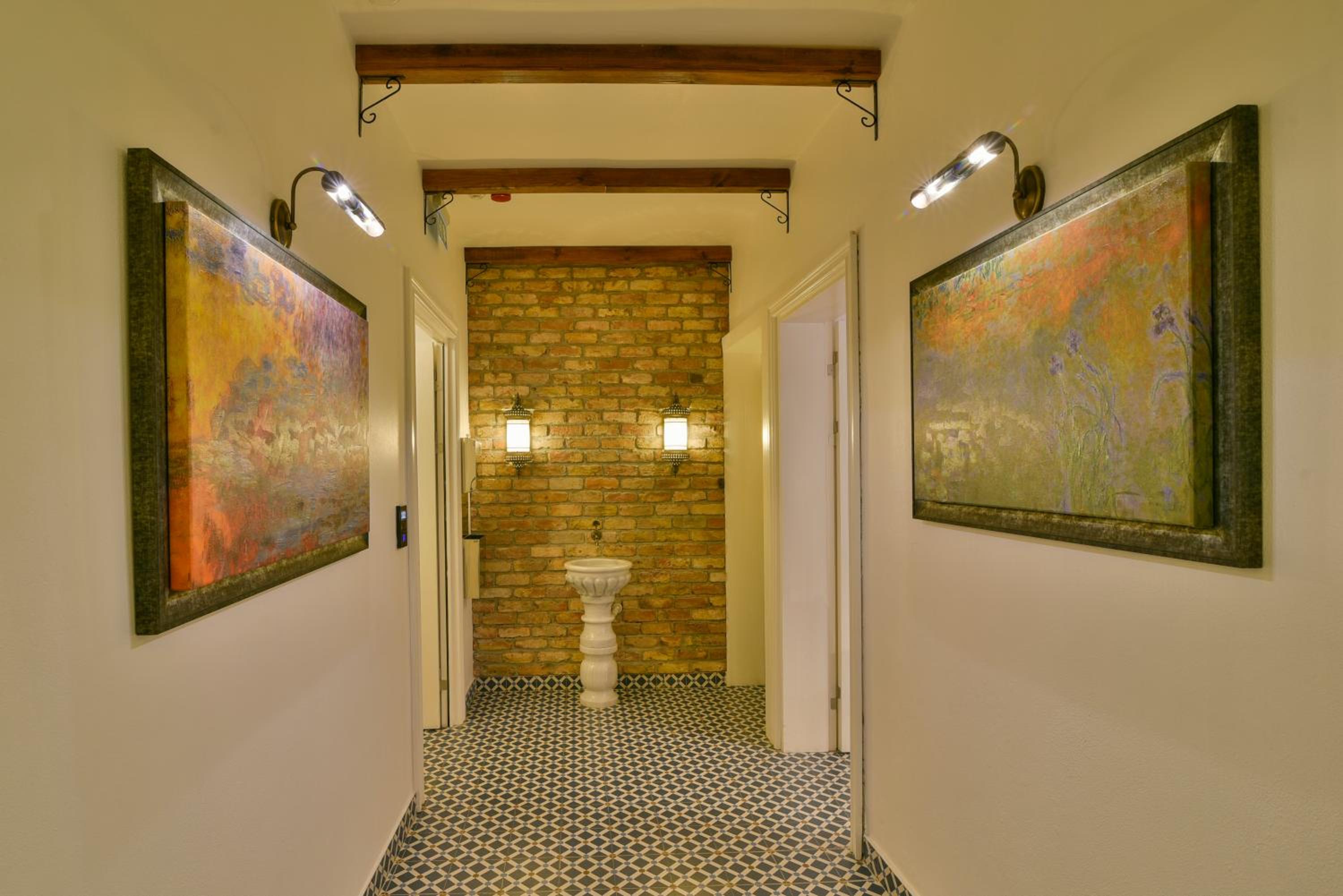 Istanbul Life Otel - Image 42