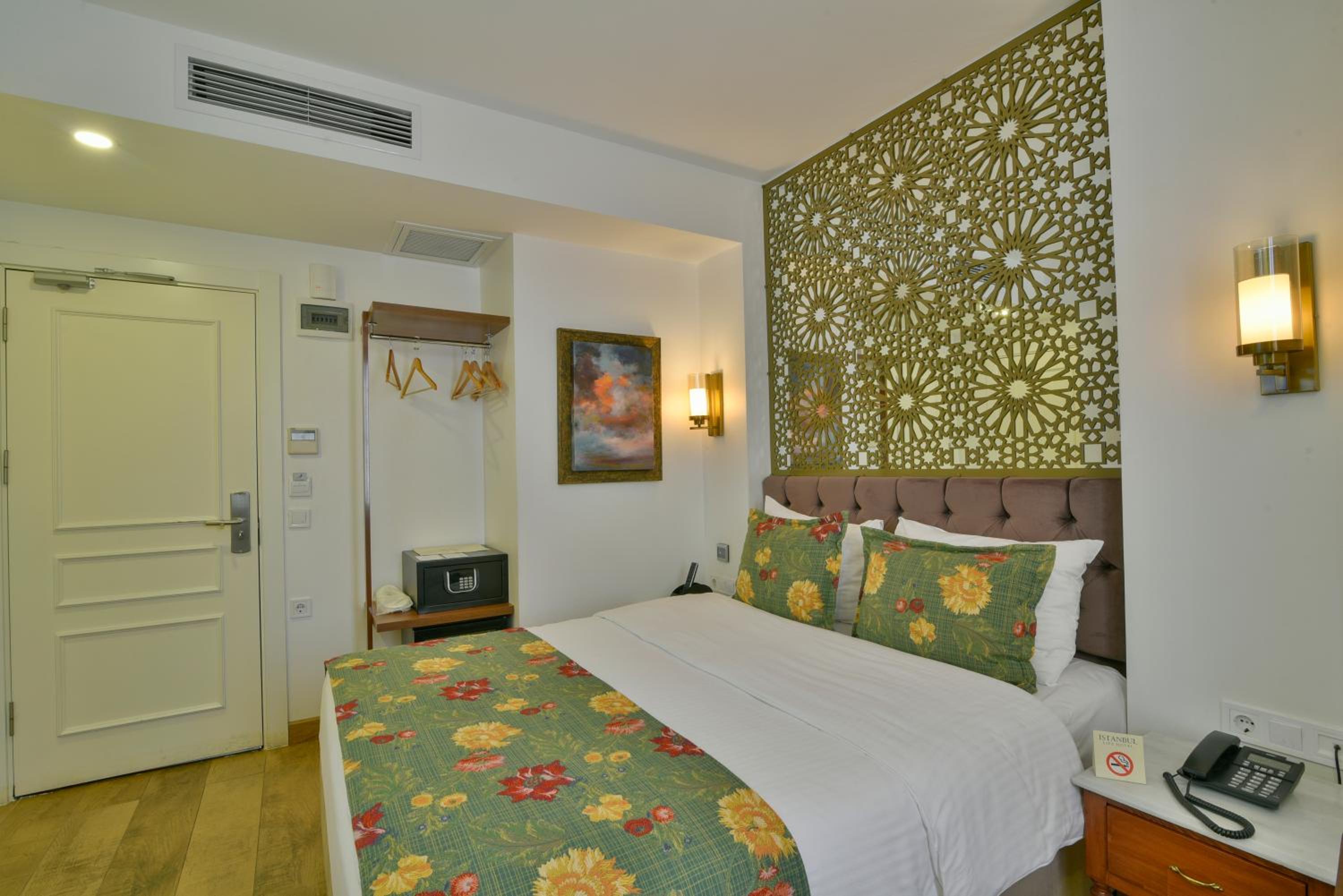 Istanbul Life Otel - Image 38