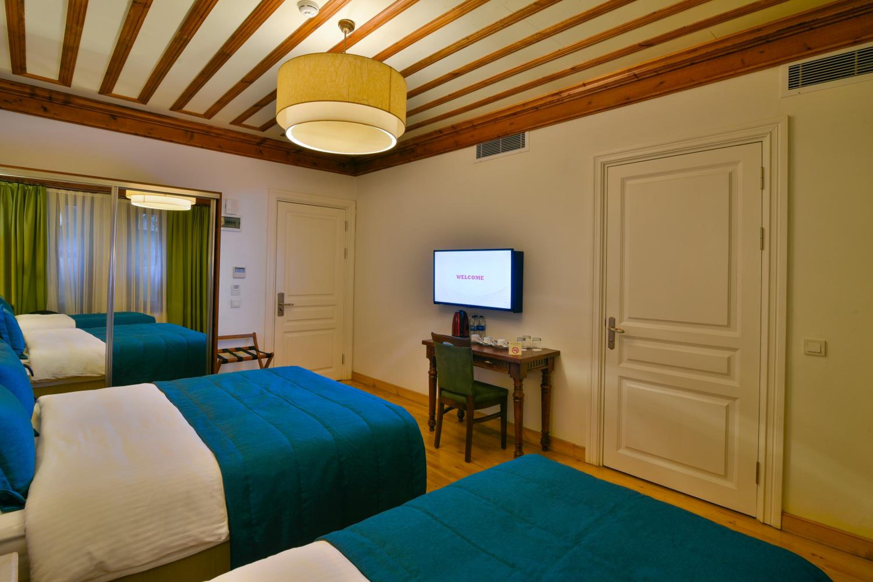 Istanbul Life Otel - Image 29