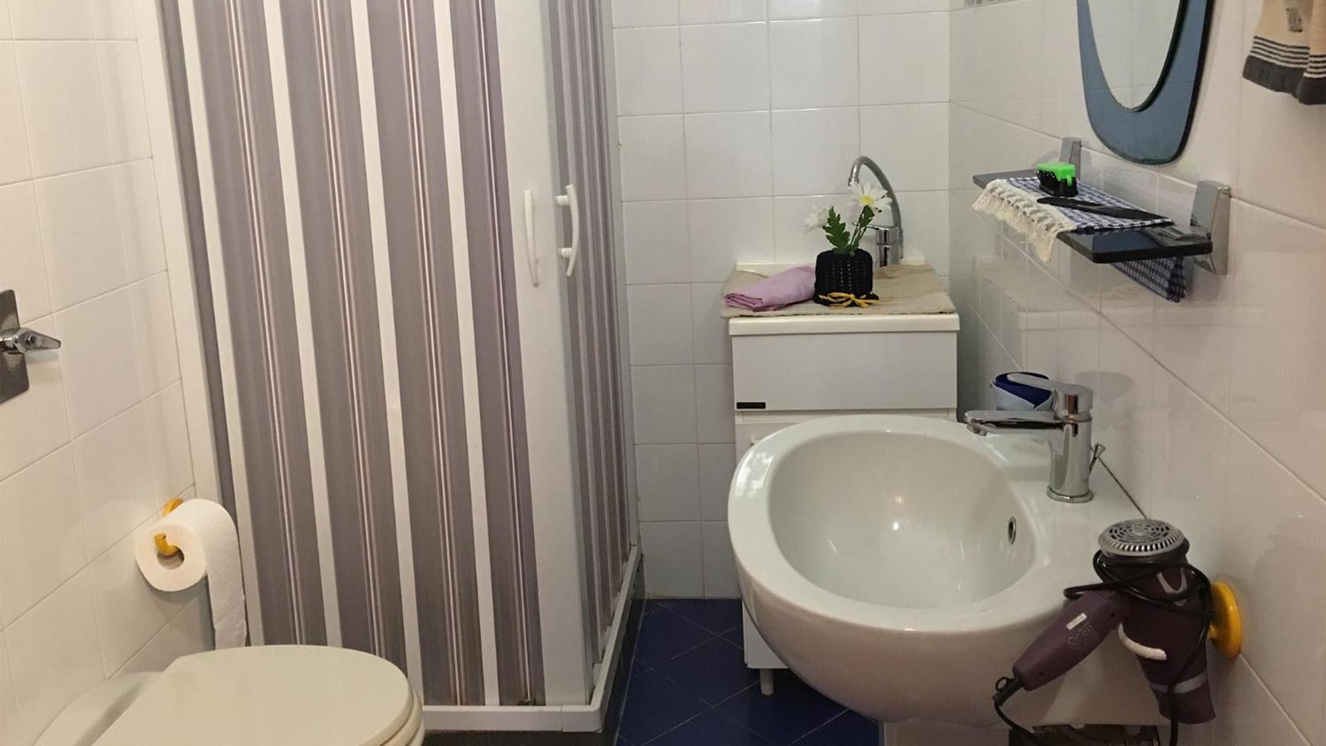 HOLIDAY HOME CON VERANDA SUL MARE e A 3 MINUTI A PIEDI DALLA SPIAGGIA photo 4