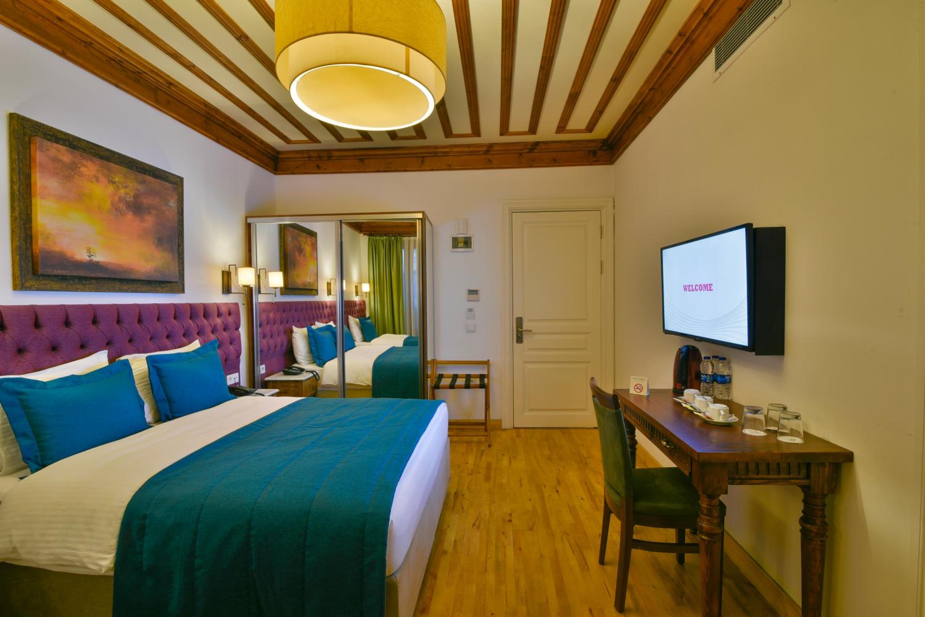 Istanbul Life Otel - Image 9