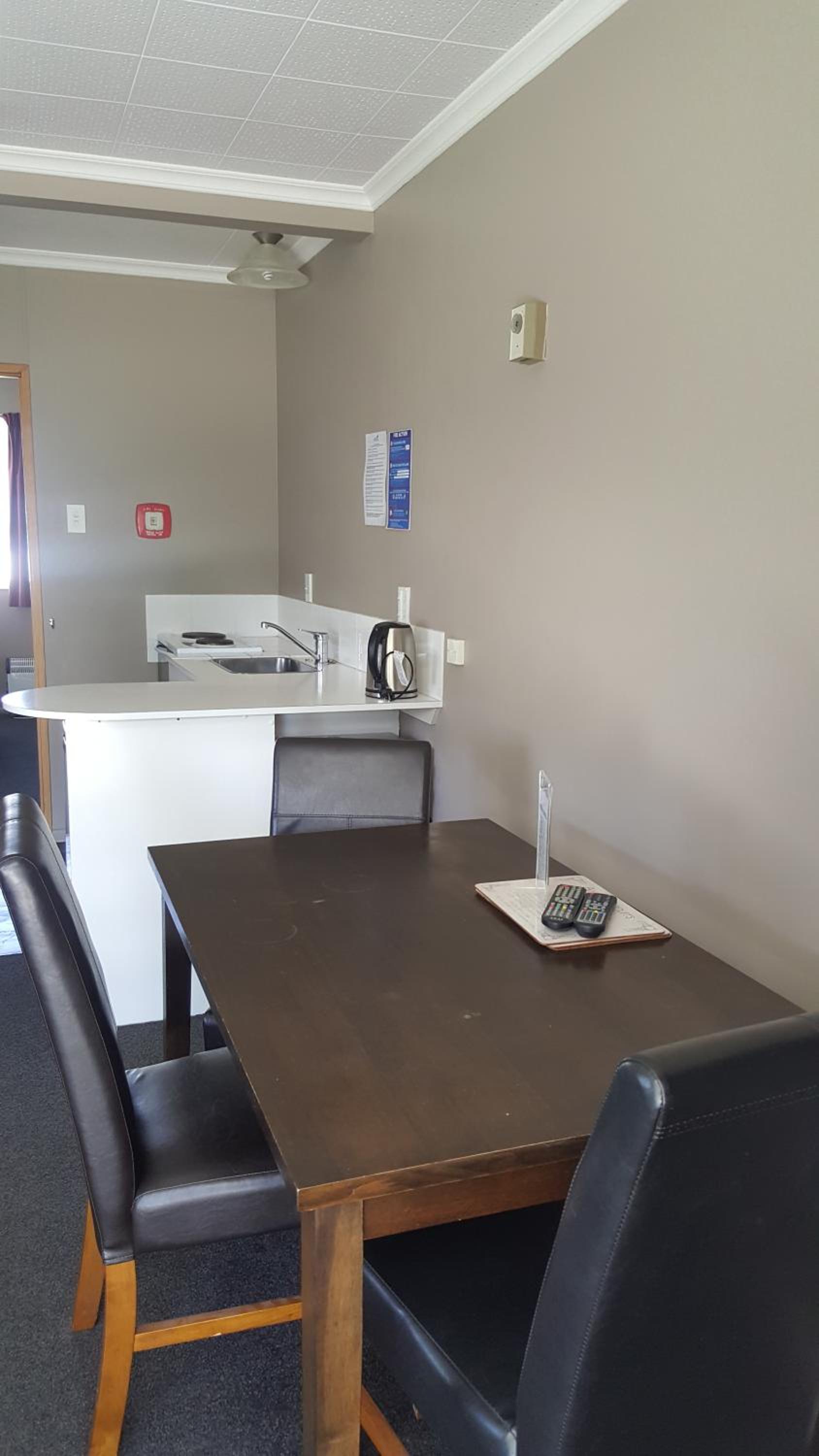 High Country Lodge, Motels & Backpackers