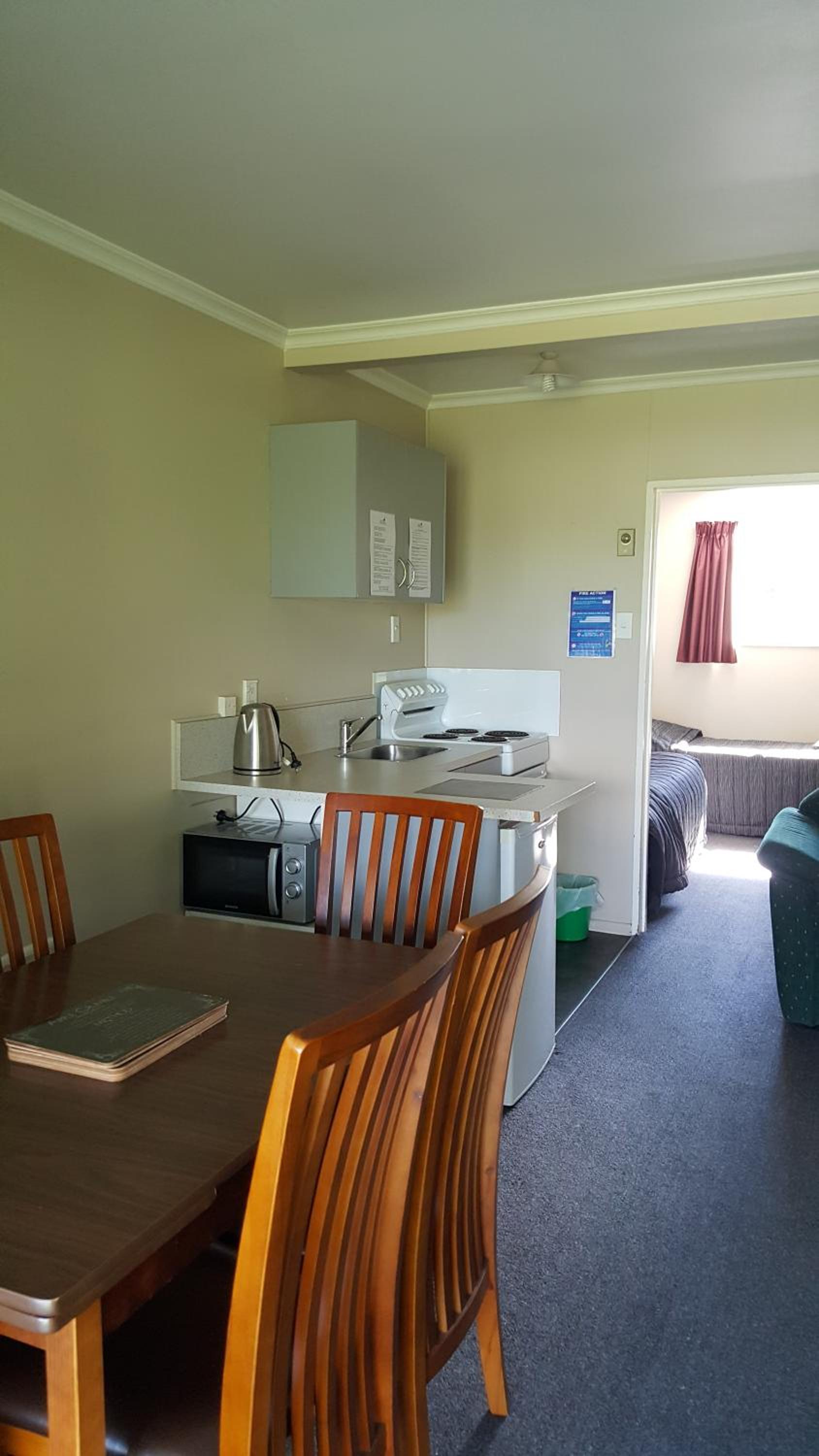High Country Lodge, Motels & Backpackers