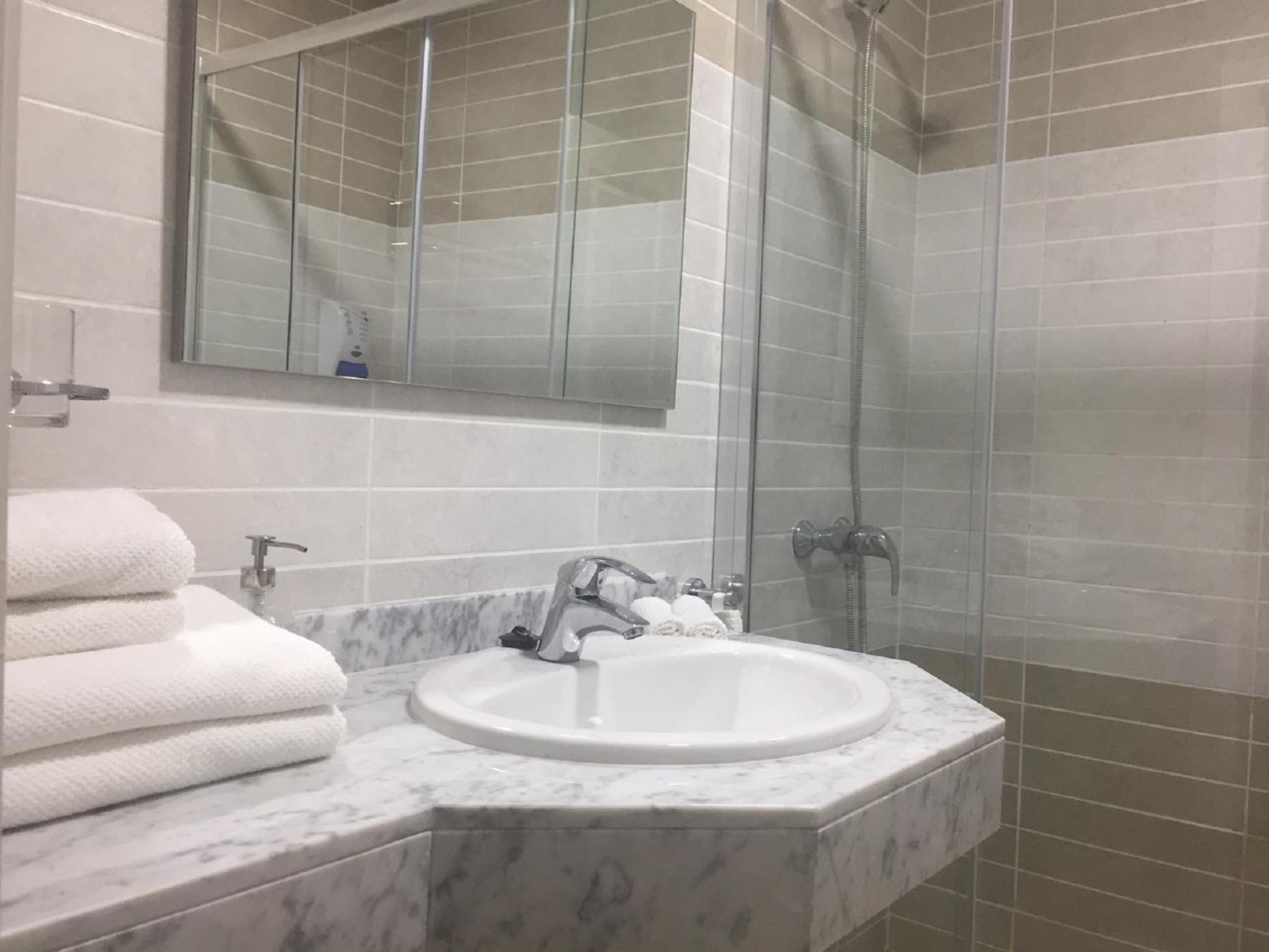Marina Golf Apartments