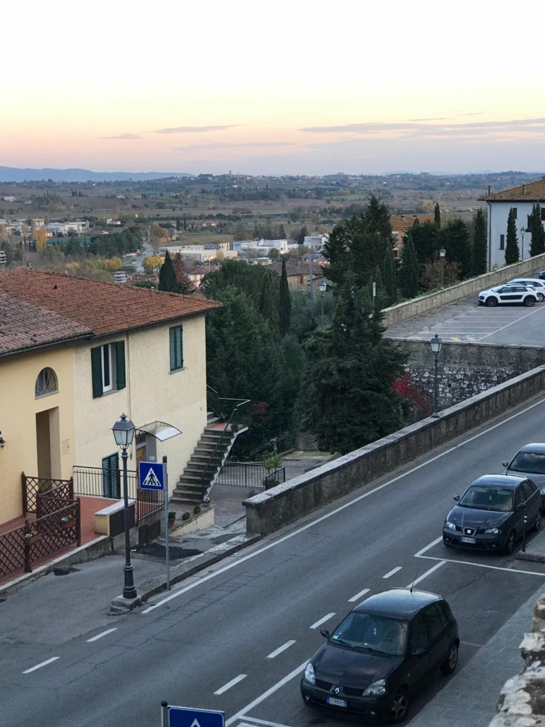 Tre Girasoli view 4