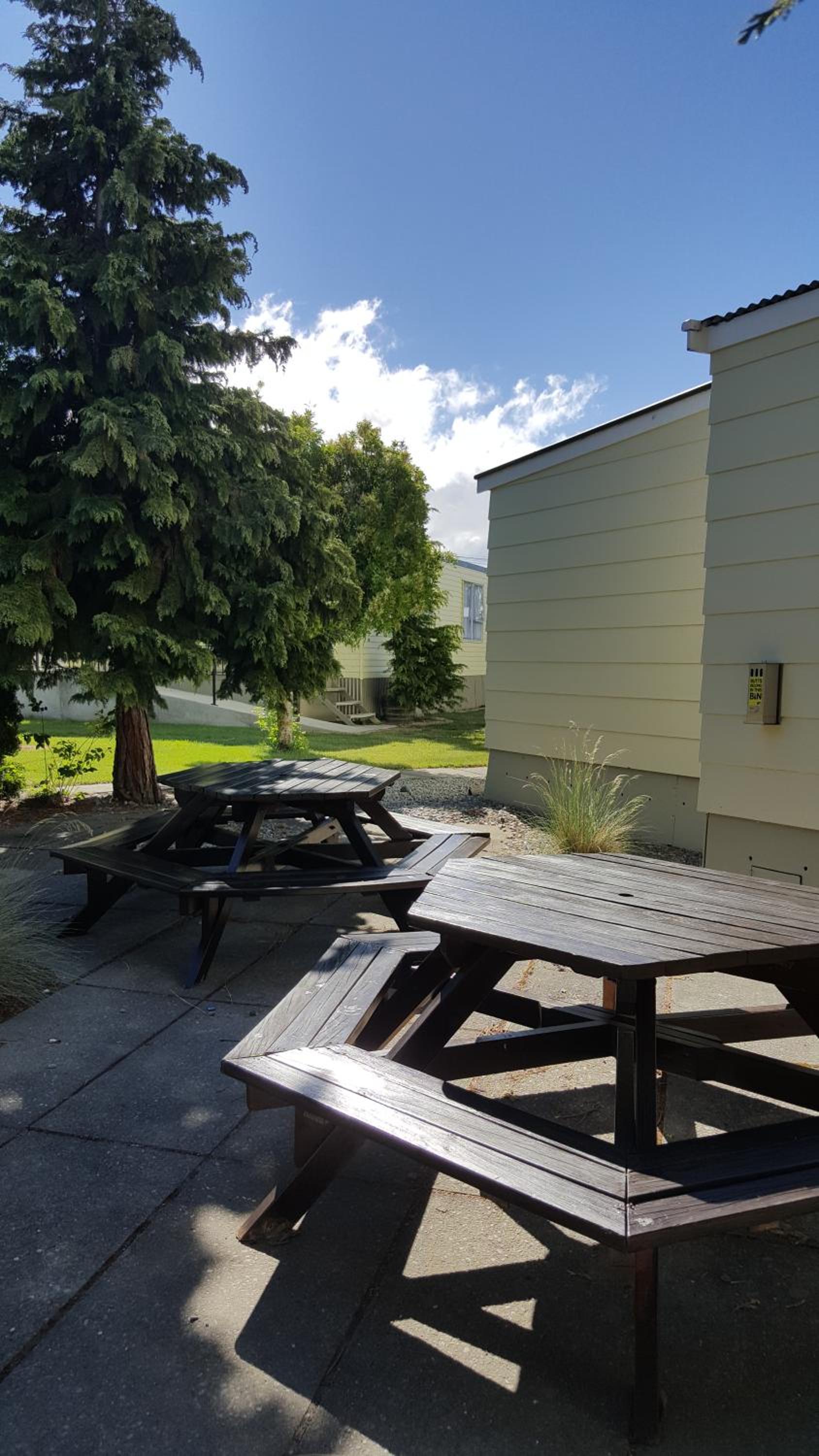 High Country Lodge, Motels & Backpackers