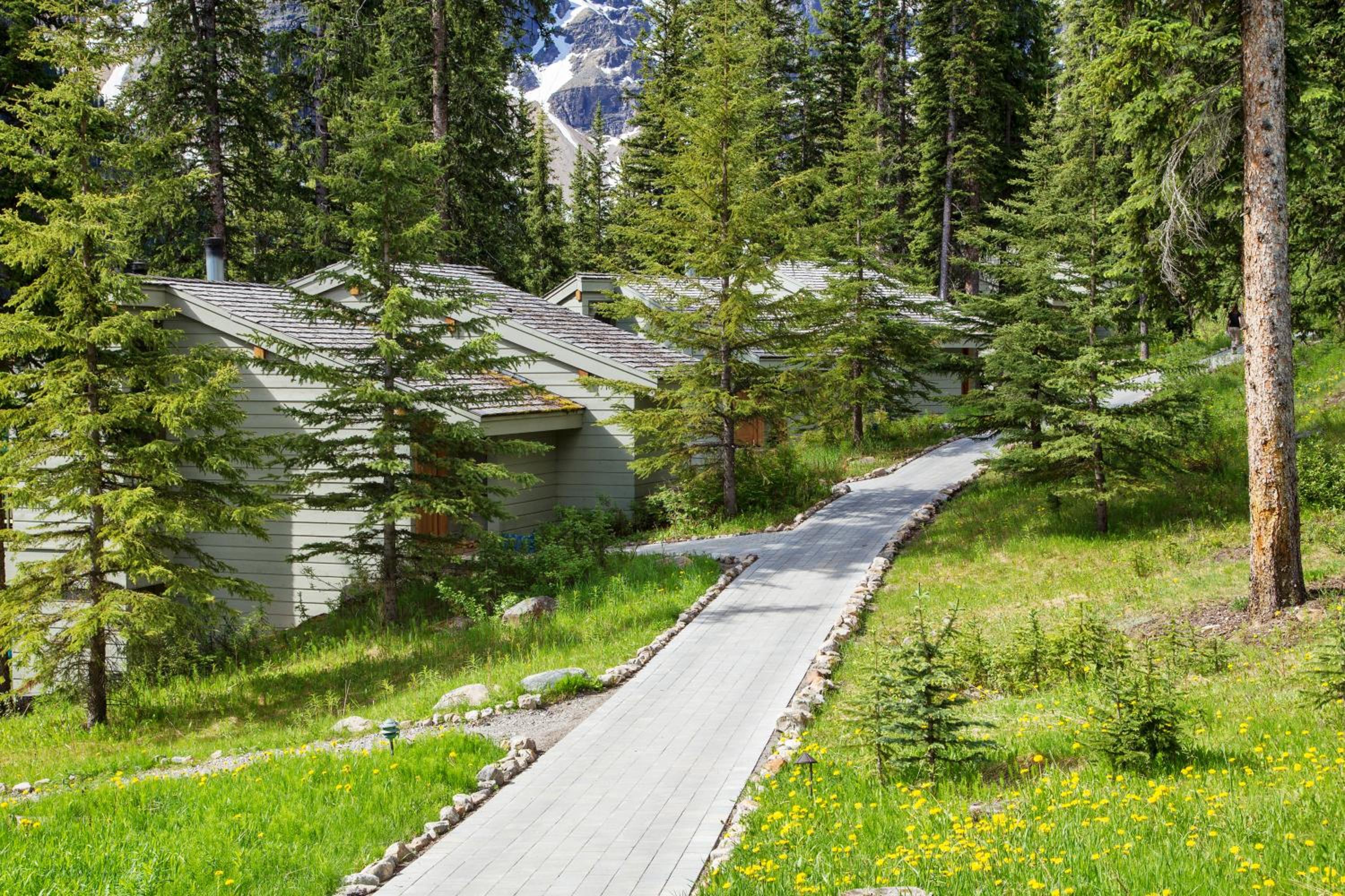 Moraine Lake Lodge