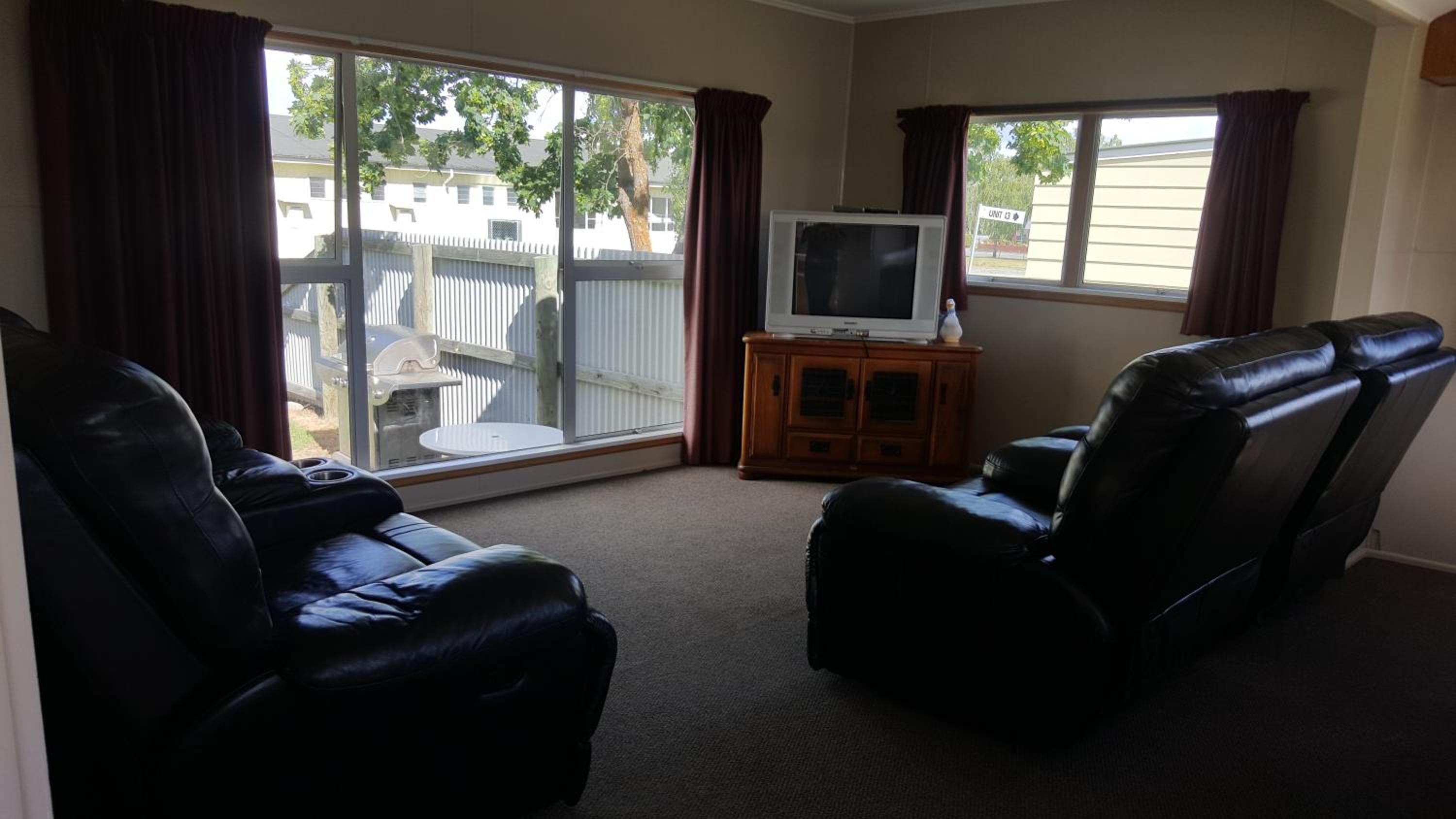 High Country Lodge, Motels & Backpackers