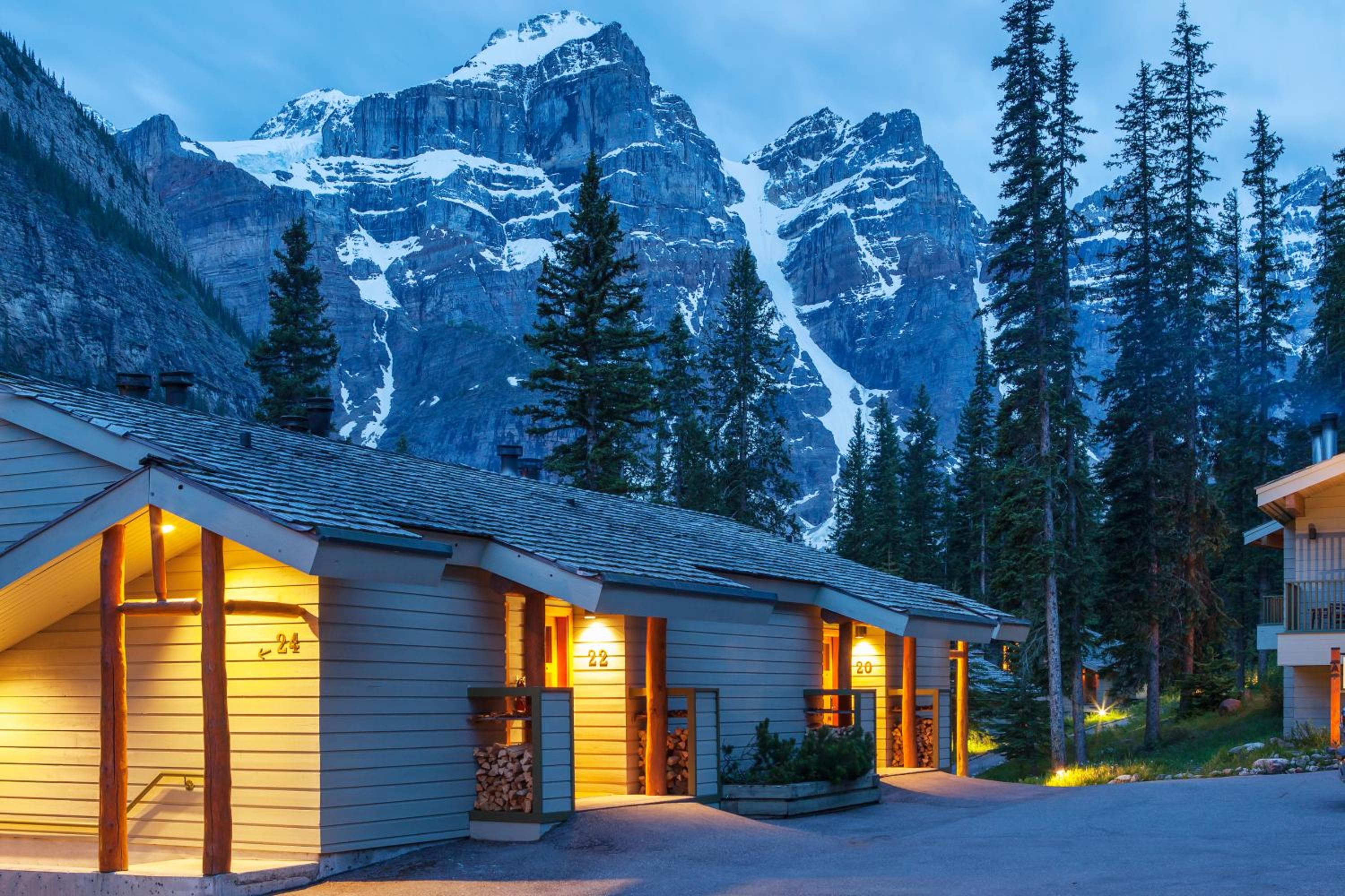 Moraine Lake Lodge