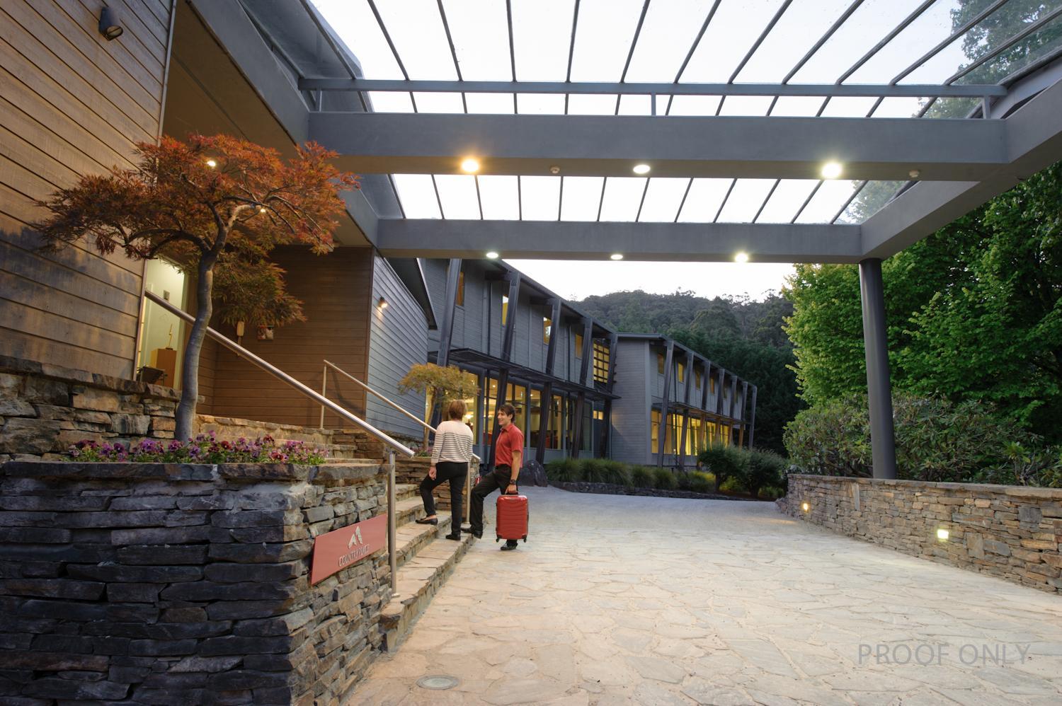 Hotel Panorama Retreat & Resort - Image 1