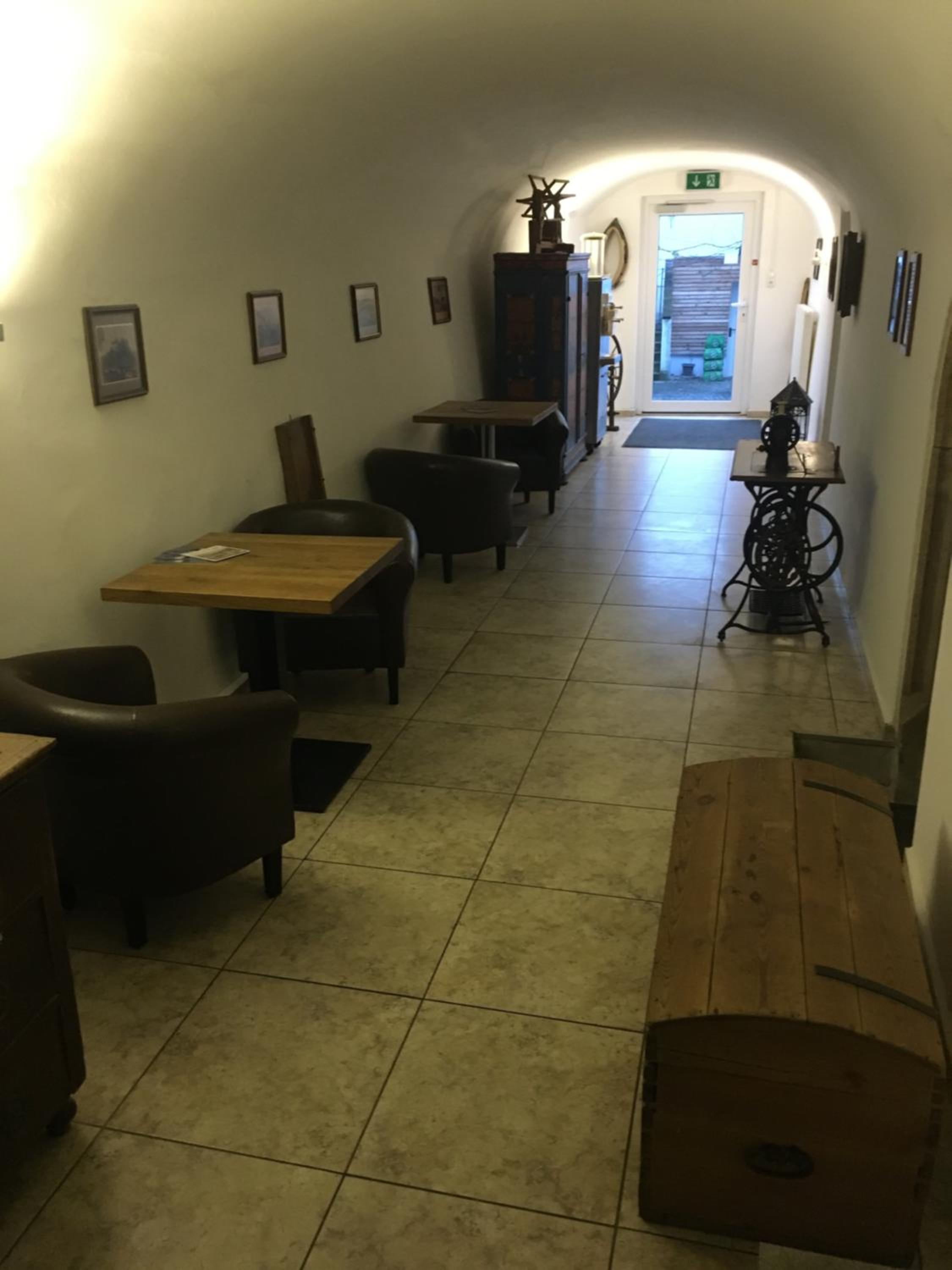 Pension Sunnseitn - Gasthof - Café - Weinkeller