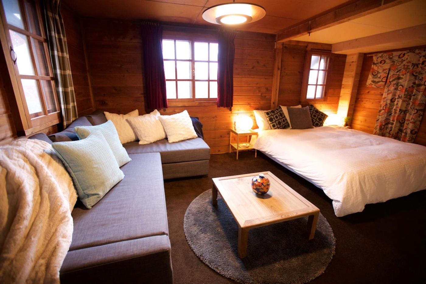 Snowball Chalet at Madarao Mountain view 4