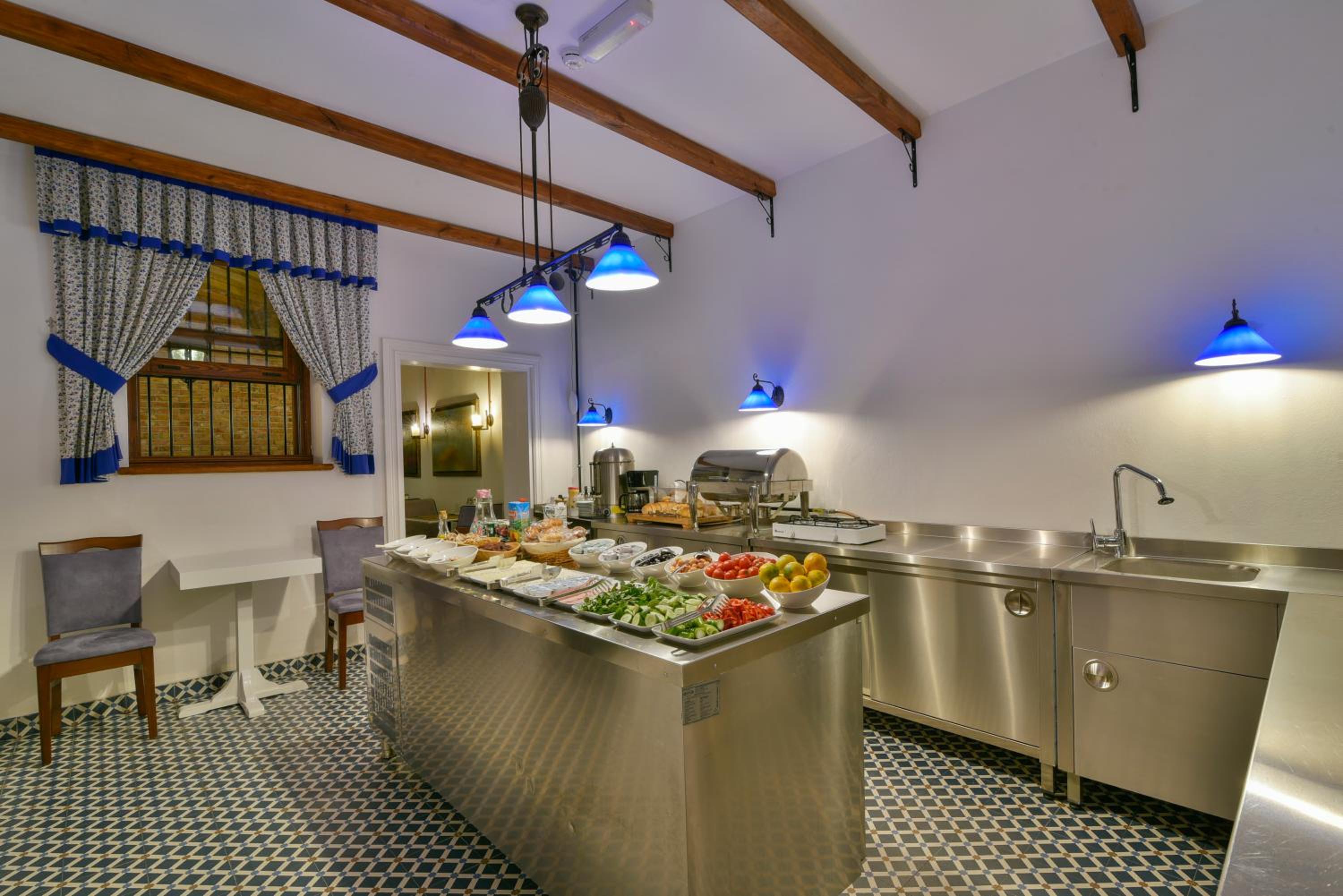 Istanbul Life Otel - Image 6