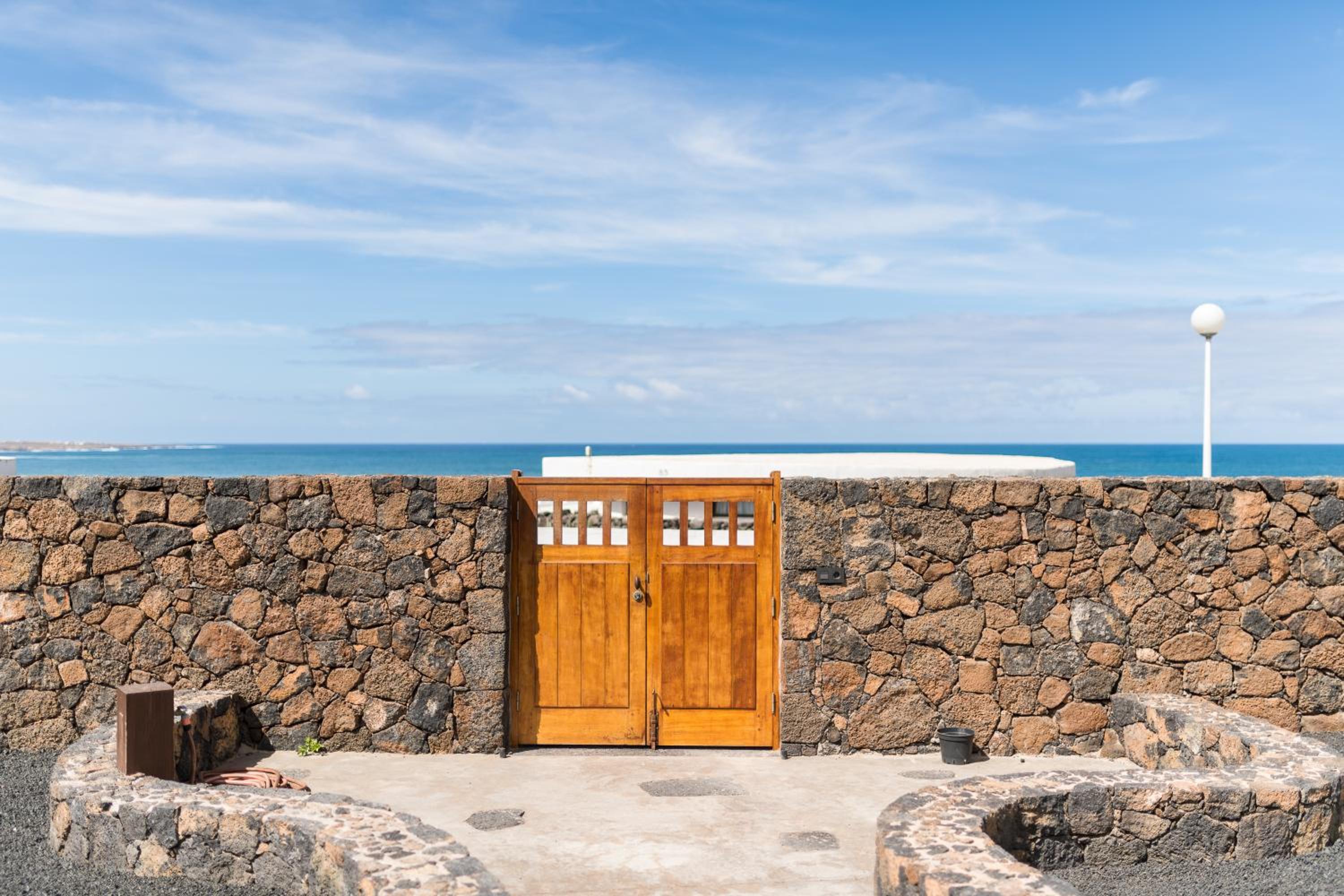 Canaryislandshost I Taguluche view 5