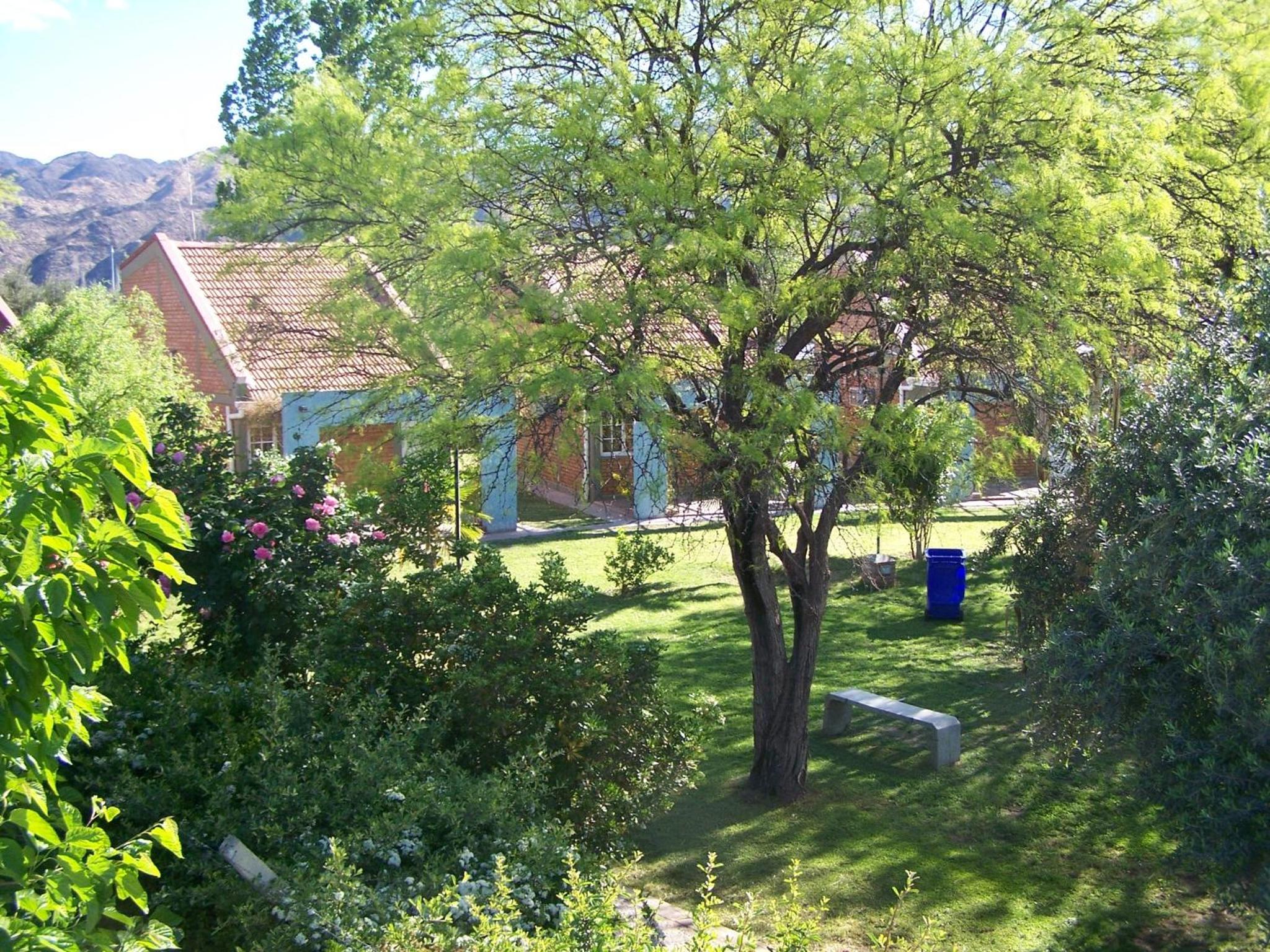 Cabañas y Hotel Ebemys