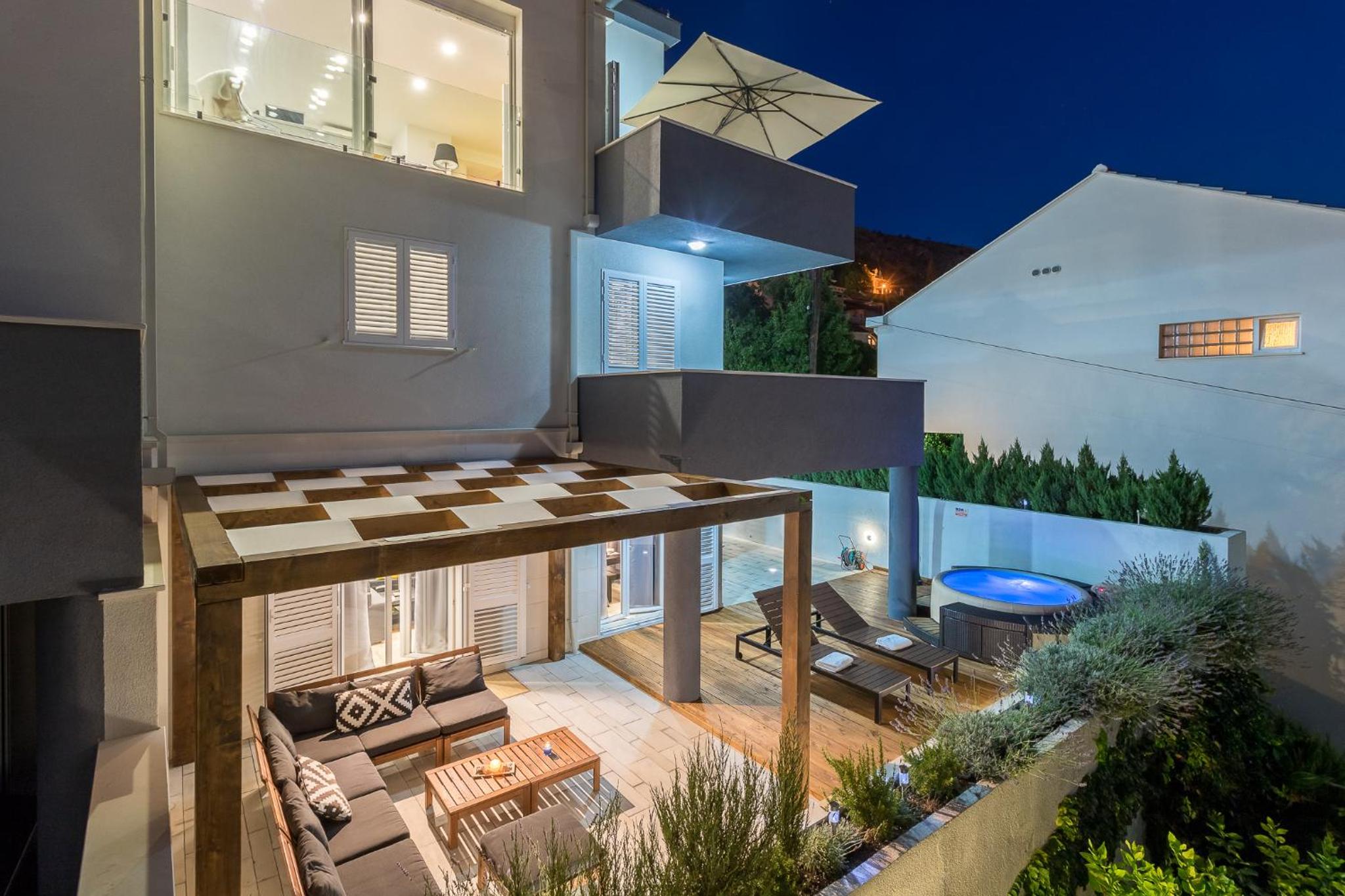 Apartment Allure