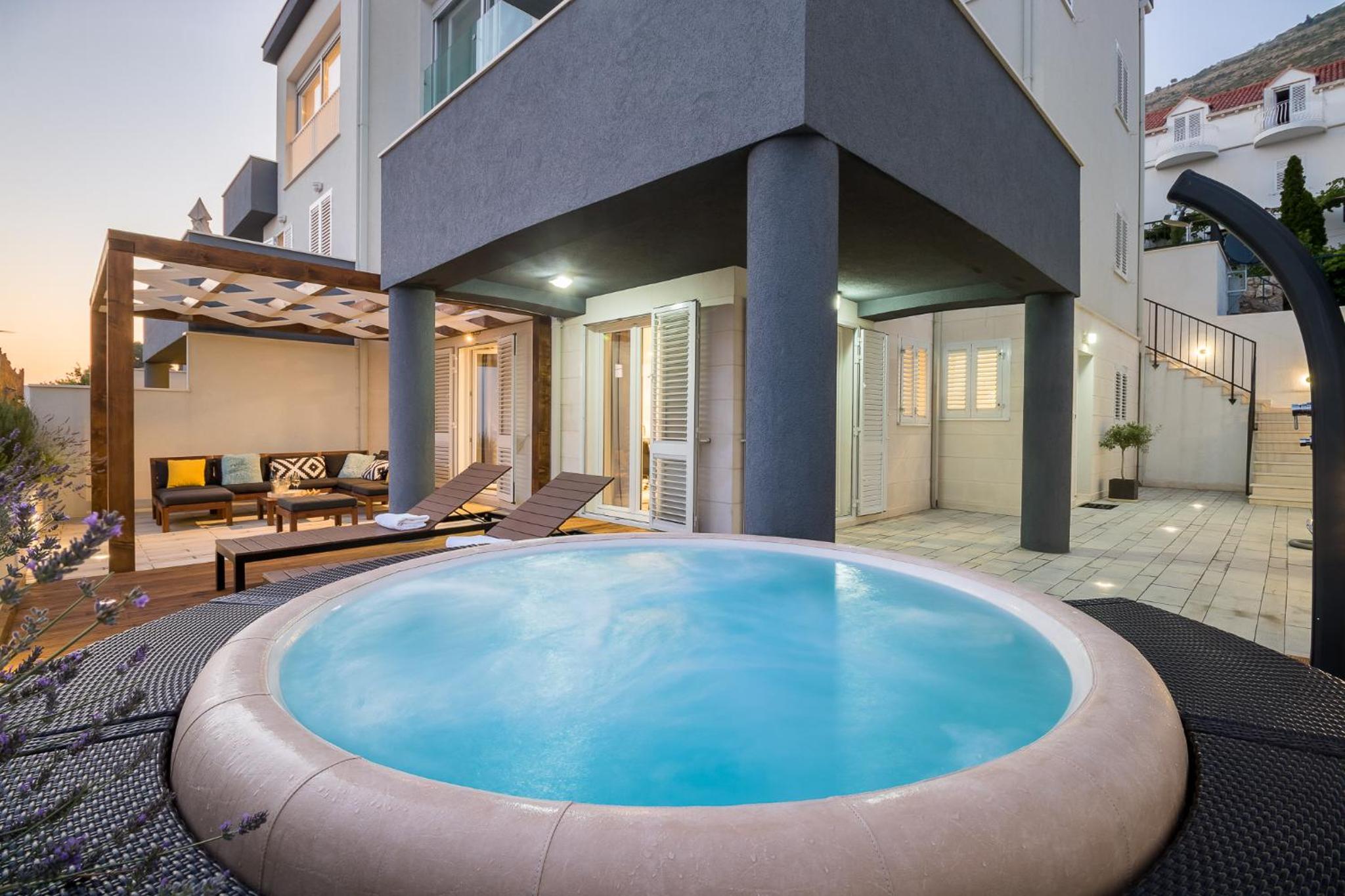 Apartment Allure