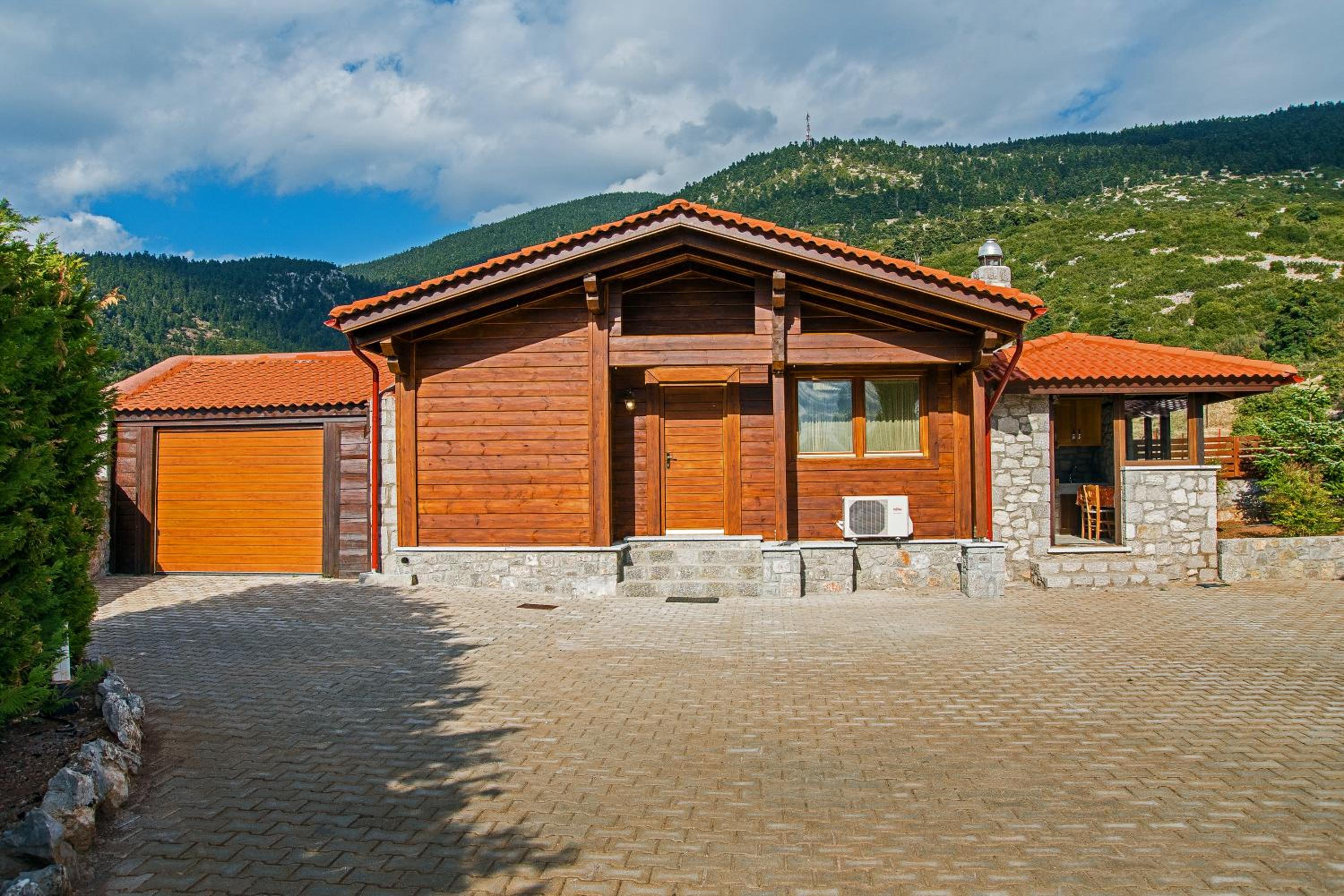 Aelia Hospitality Livadi