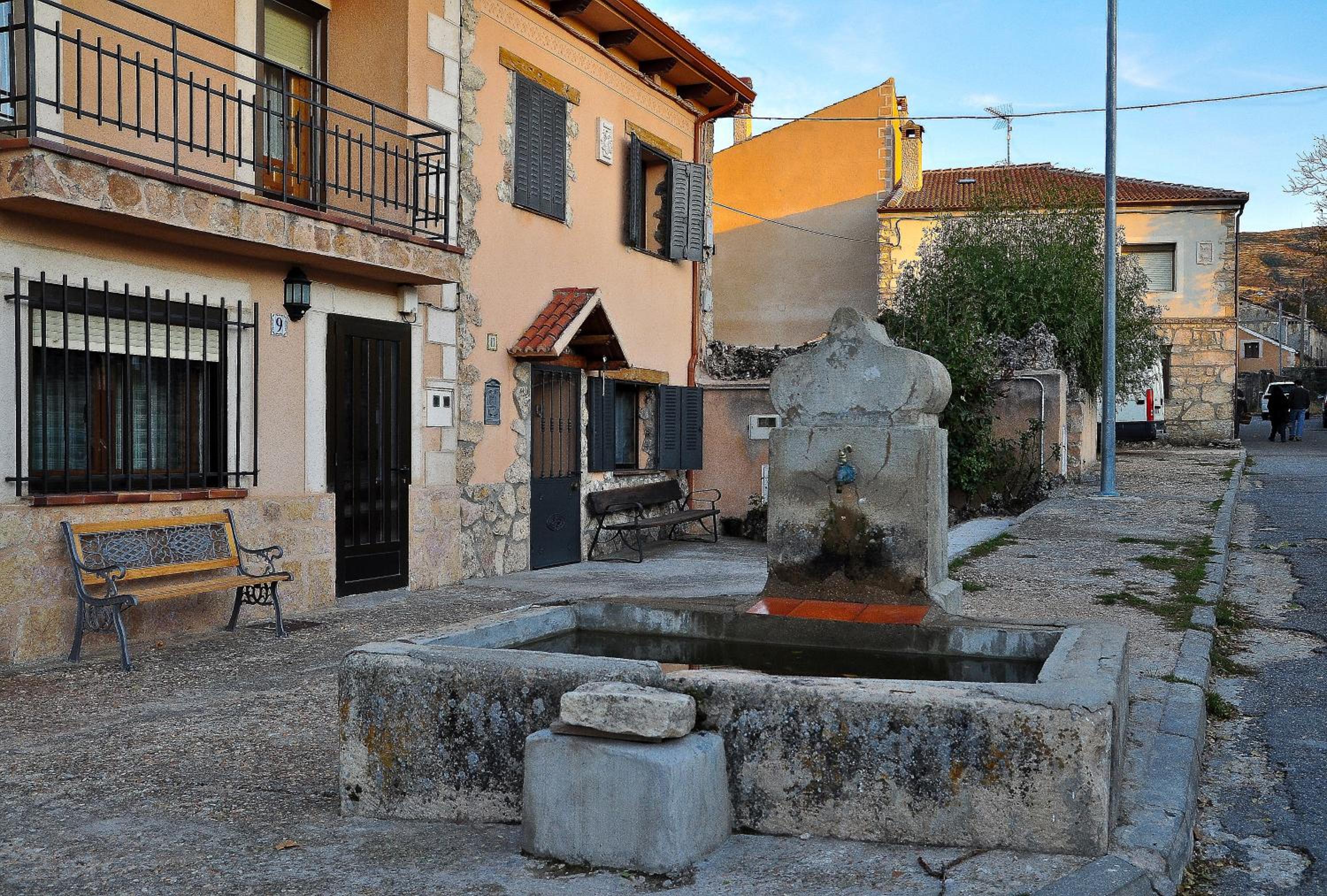 Photo 10