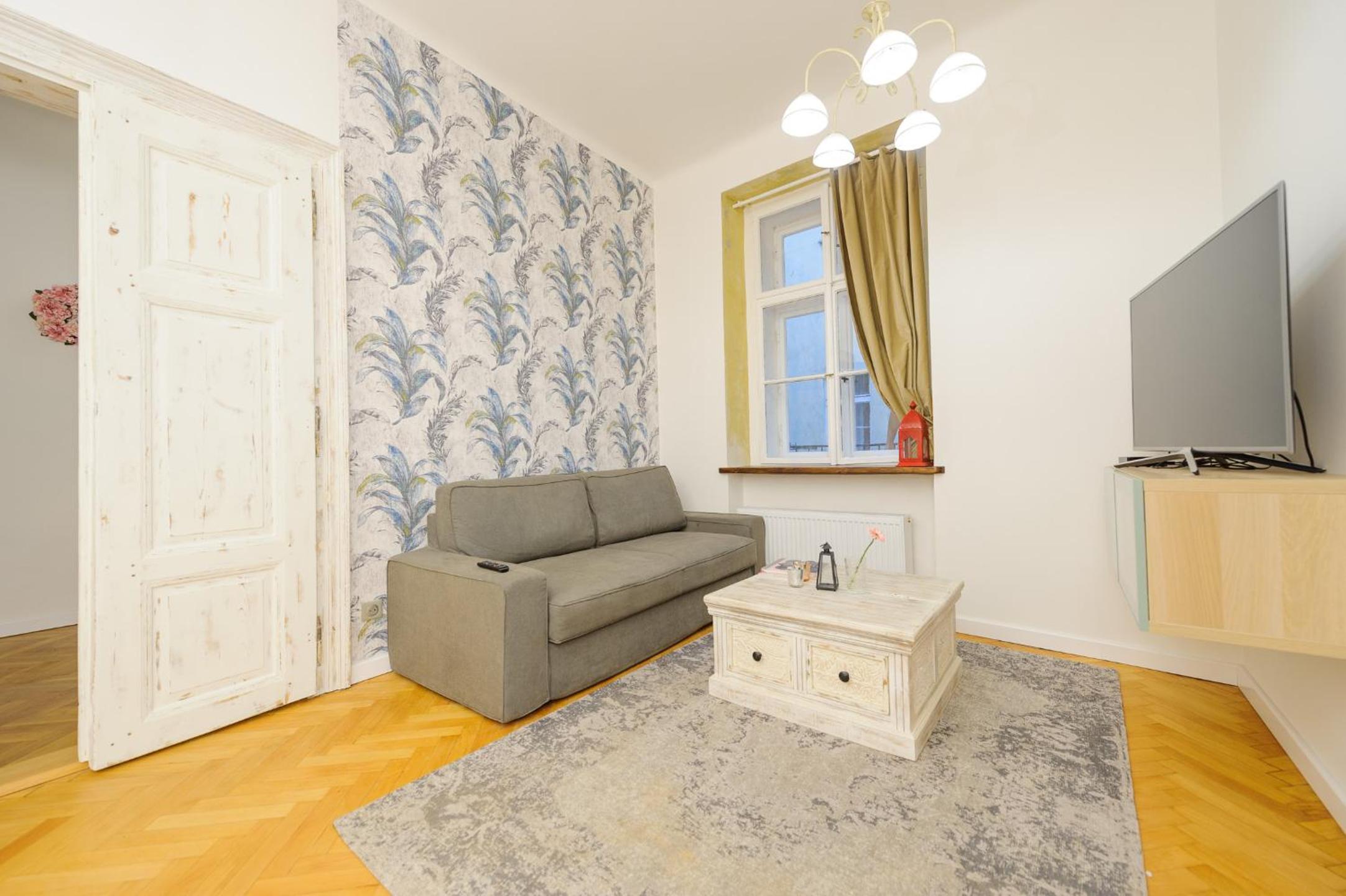 Pinkova Apartments