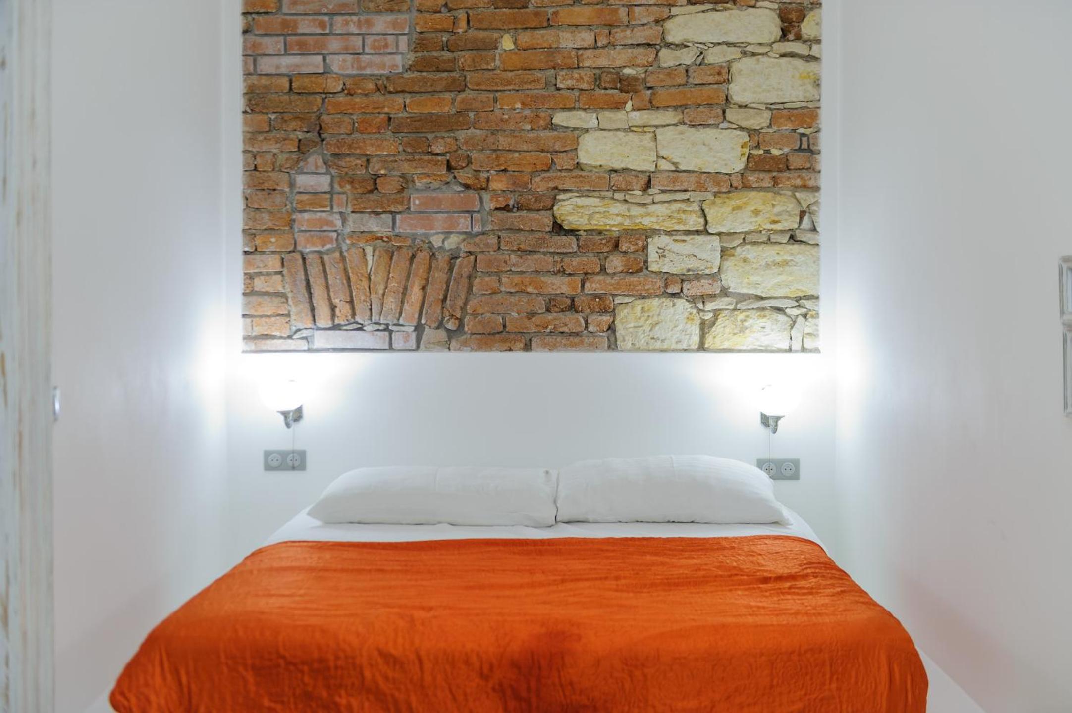 Pinkova Apartments