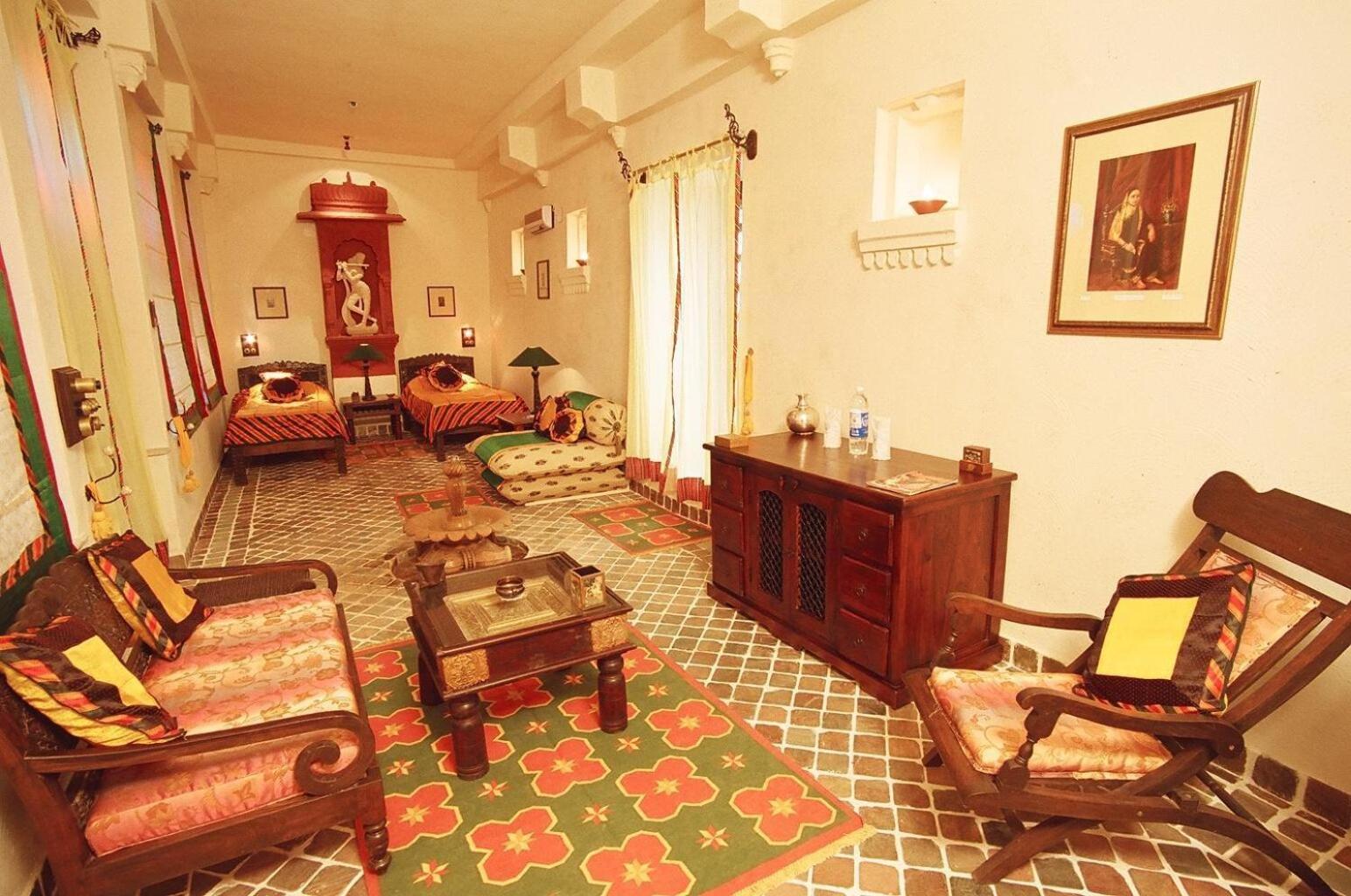 Deogarh Mahal