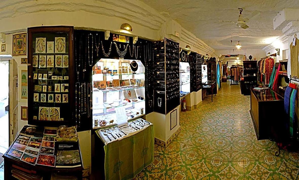 Deogarh Mahal