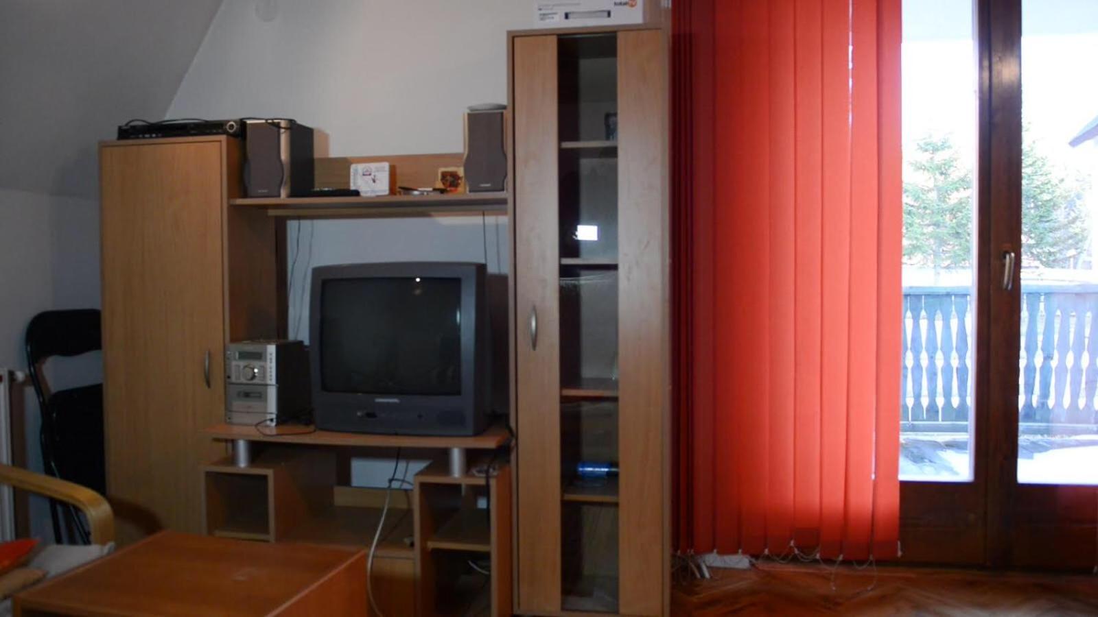Photo 43