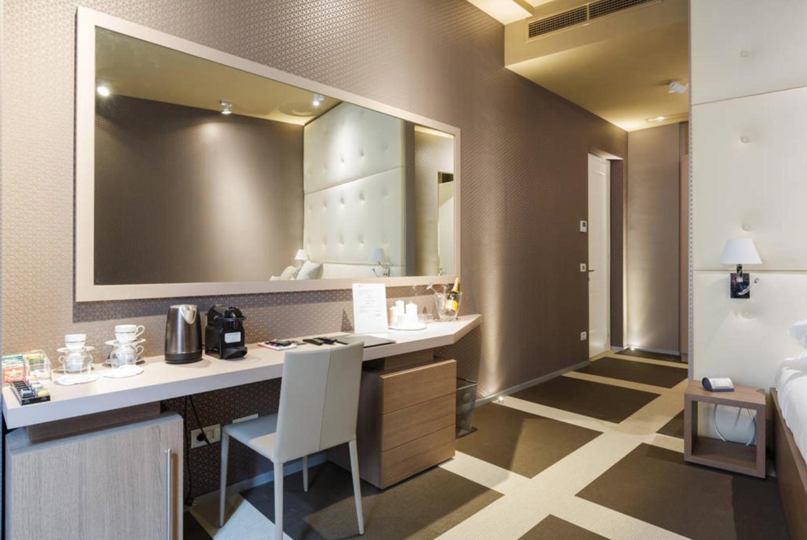 hotel room