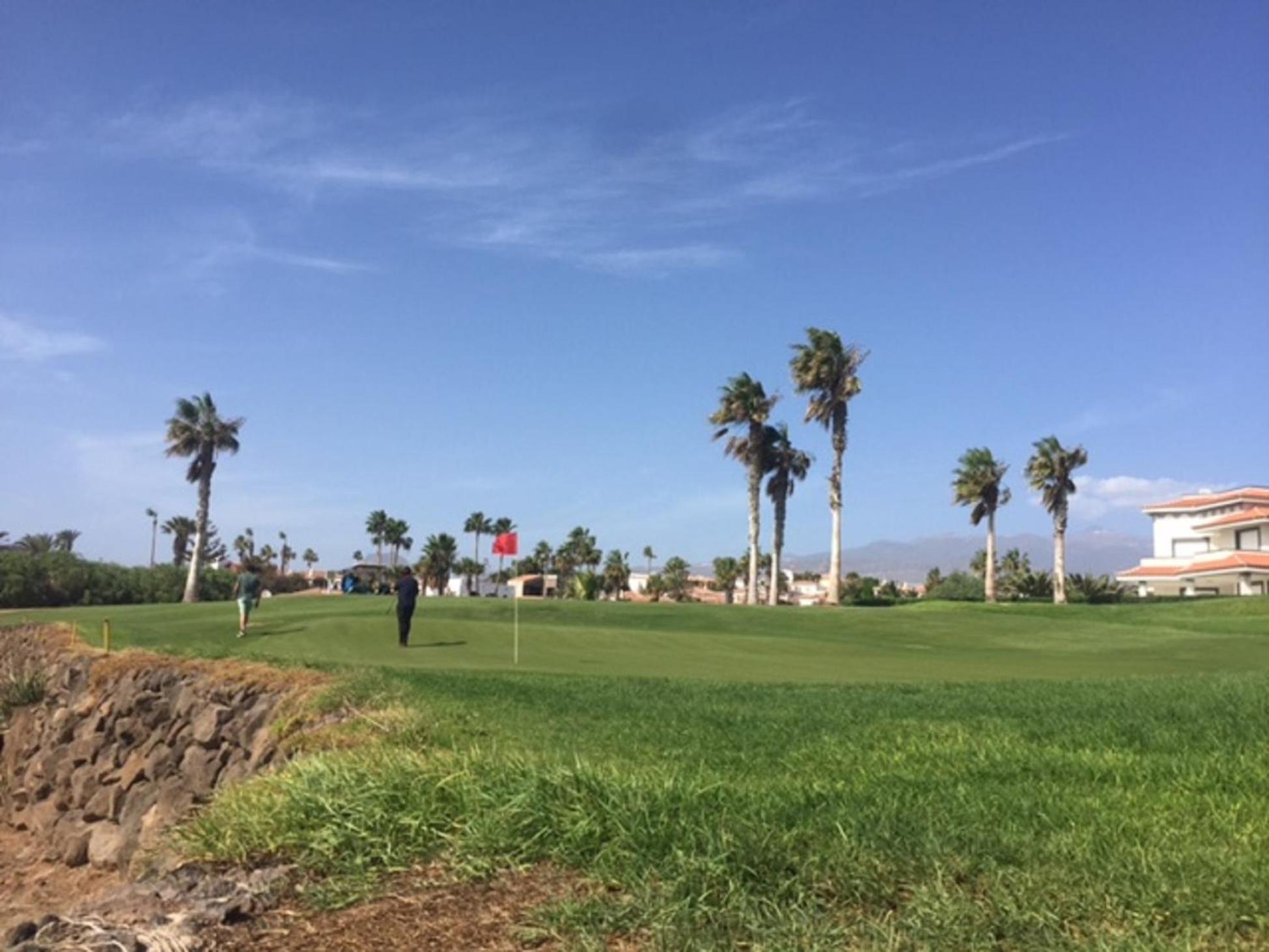 Marina Golf Apartments