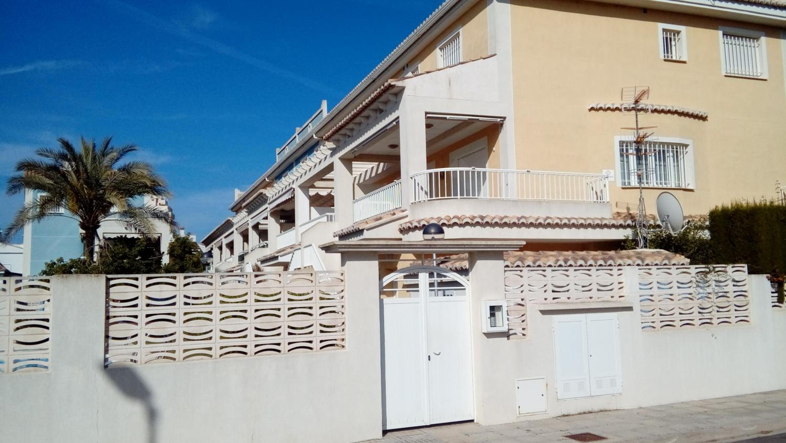Solo familias Dúplex en Casa adosada