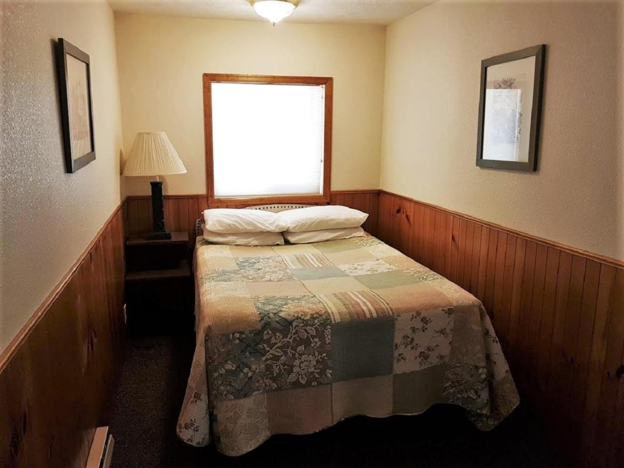Daven Haven Lodge Cabins - Property Image 27