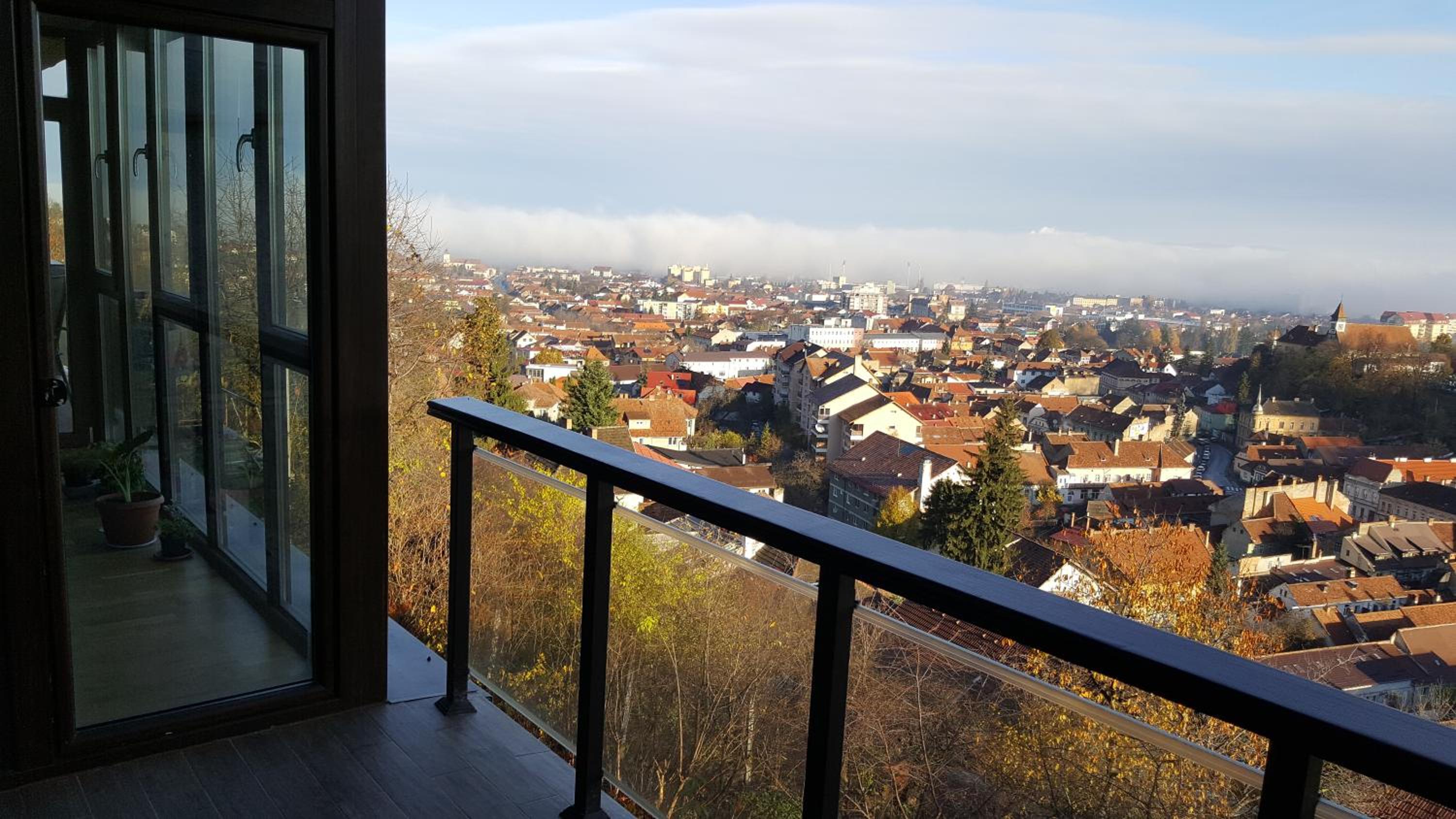 Grand View Apartment view 3