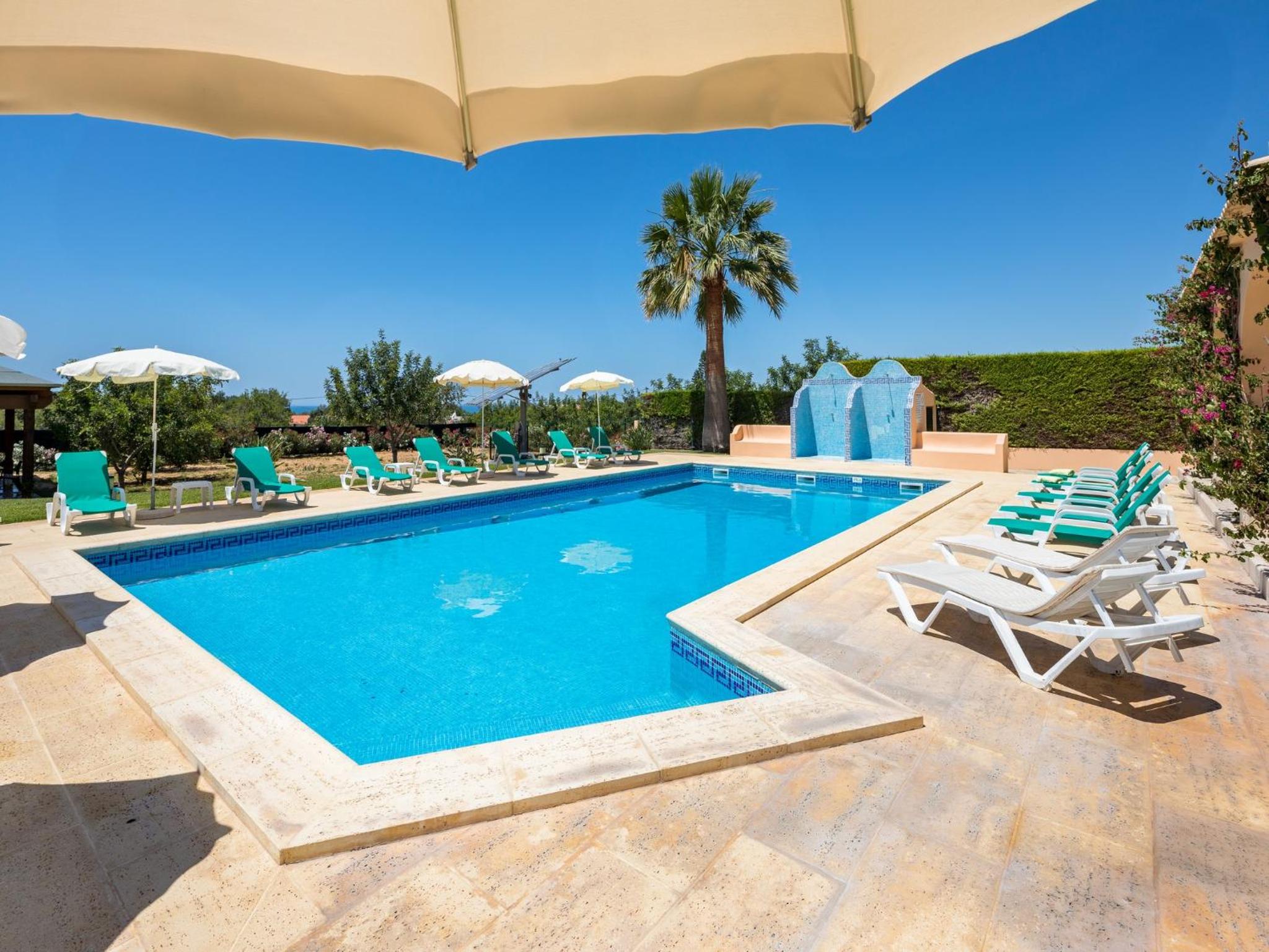 Apartamentos Monte dos Avós, Albufeira by AlgarveBlossom