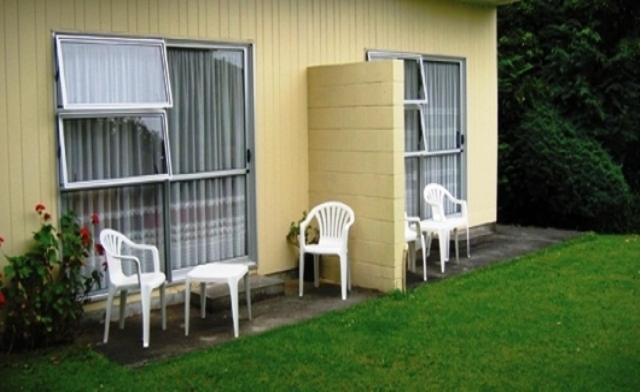 Glow Worm Motel view 4