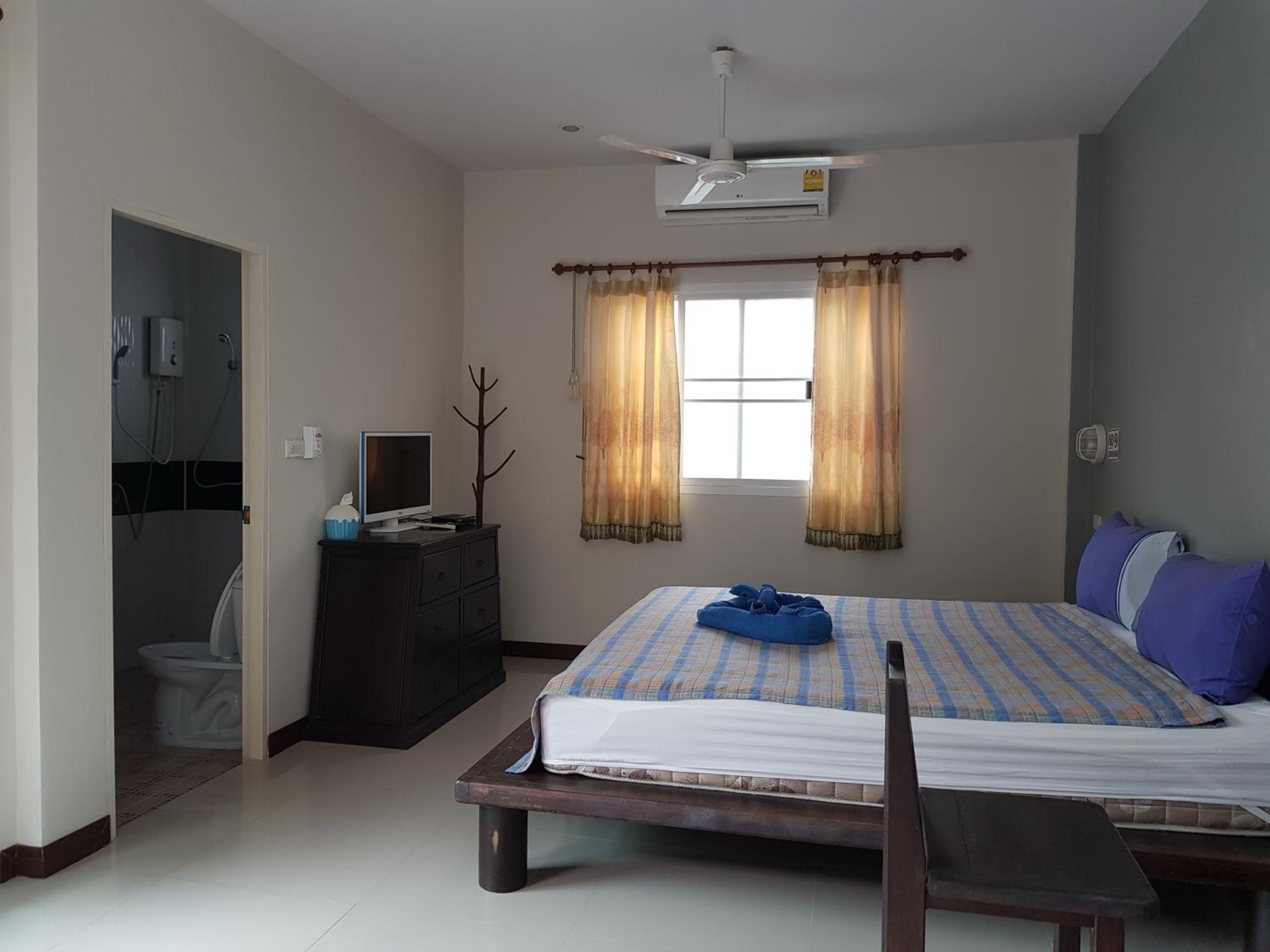 Khaolak Summer House Resort