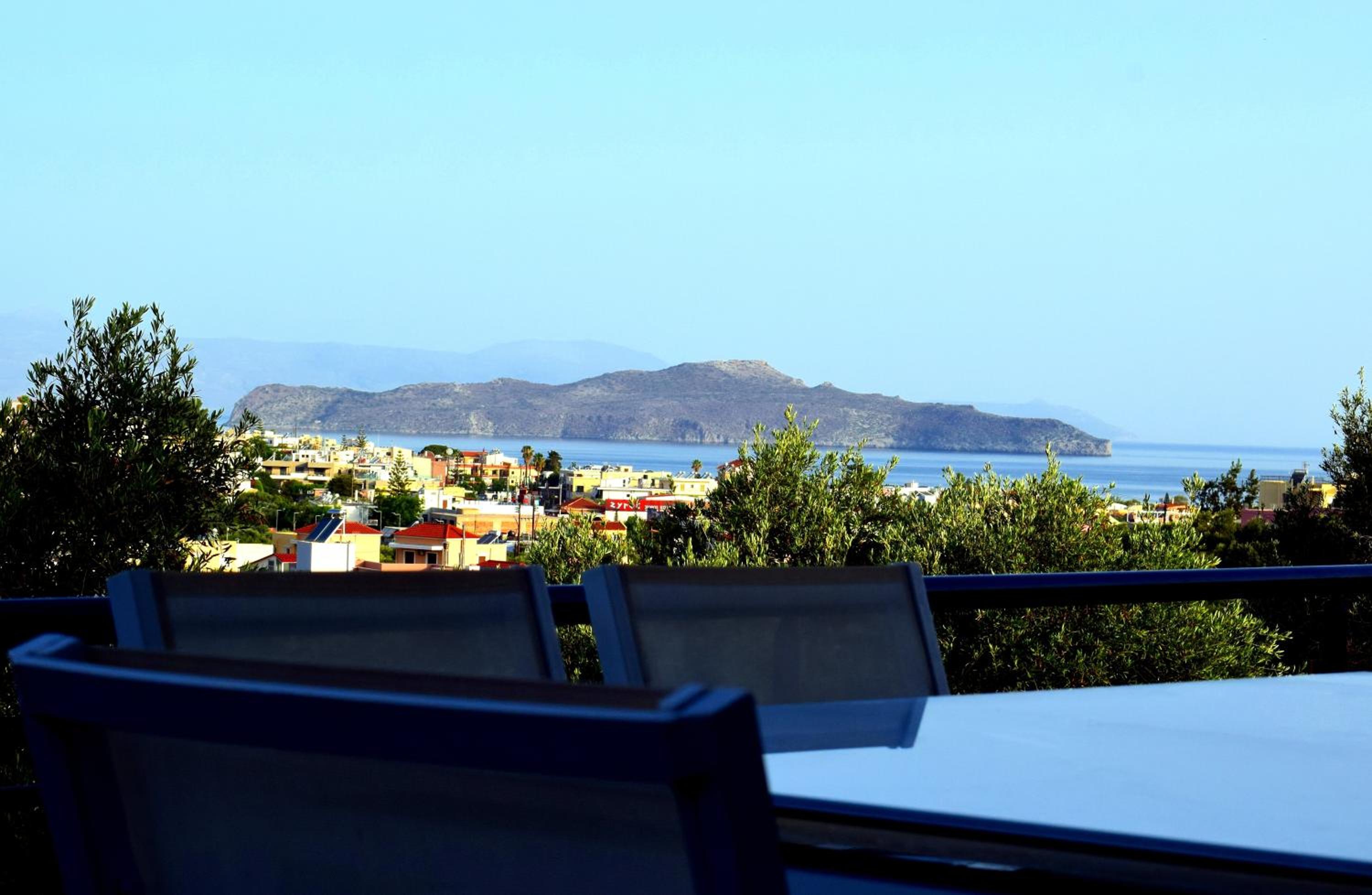 Μelpo's House view 2