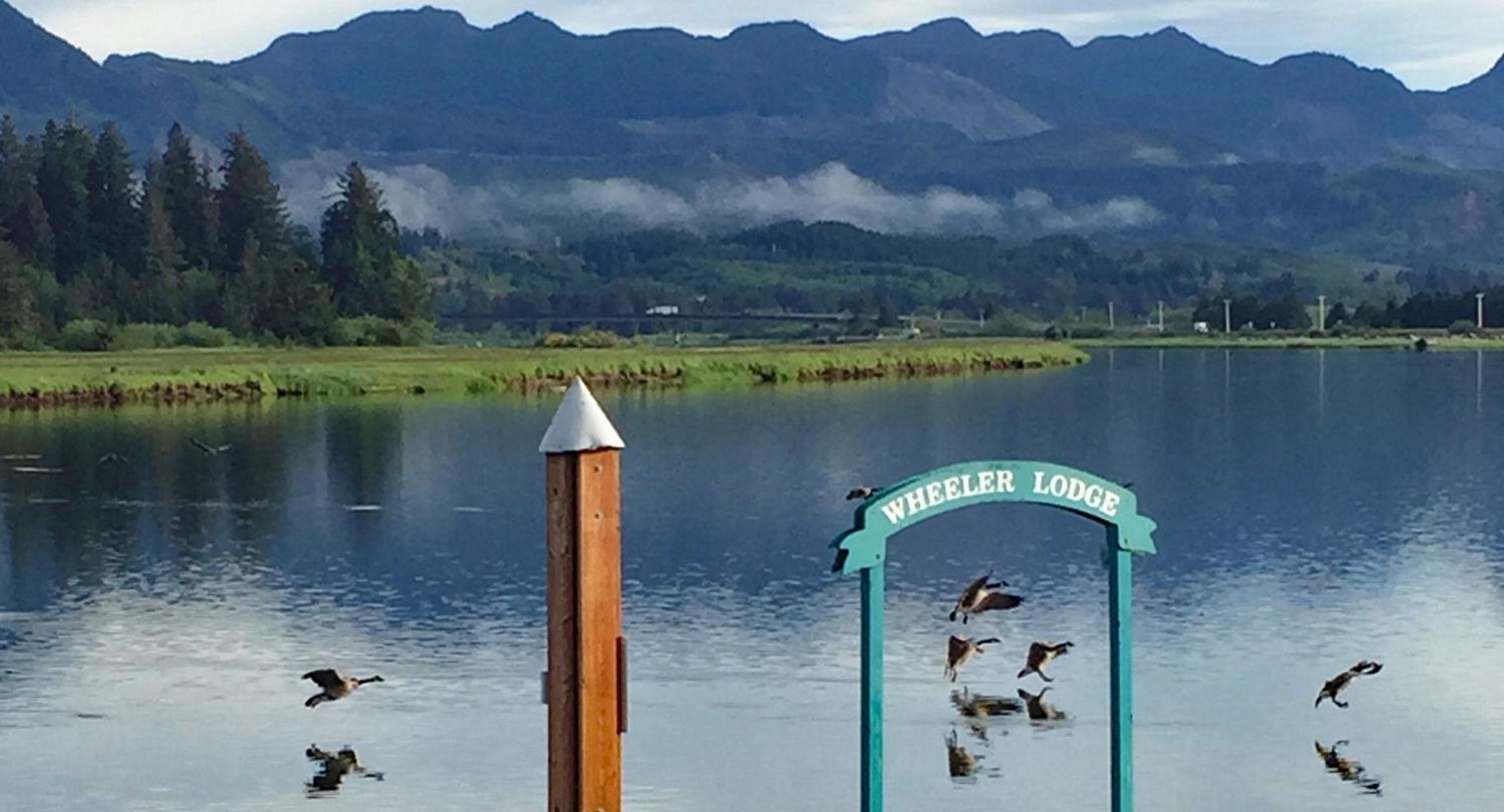 Wheeler on the Bay Lodge and Marina